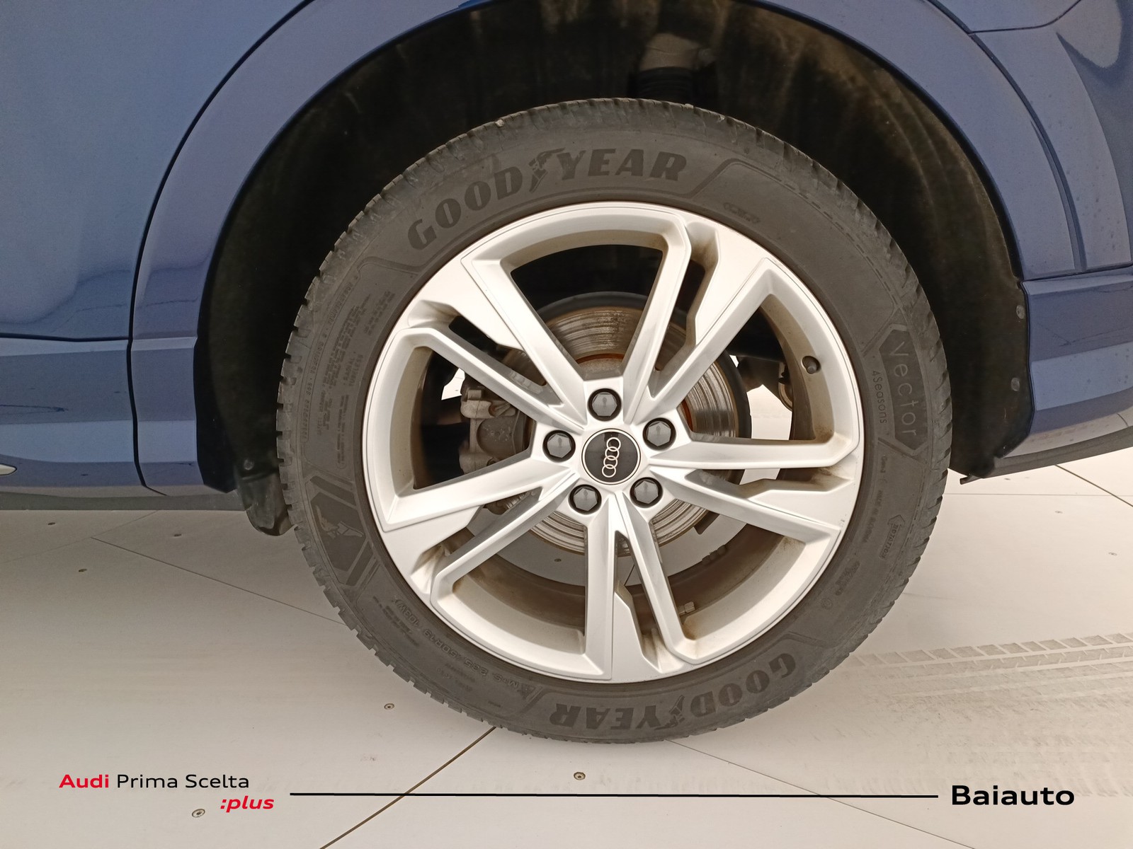 29 - Audi Q3 35 2.0 tdi s line edition s tronic