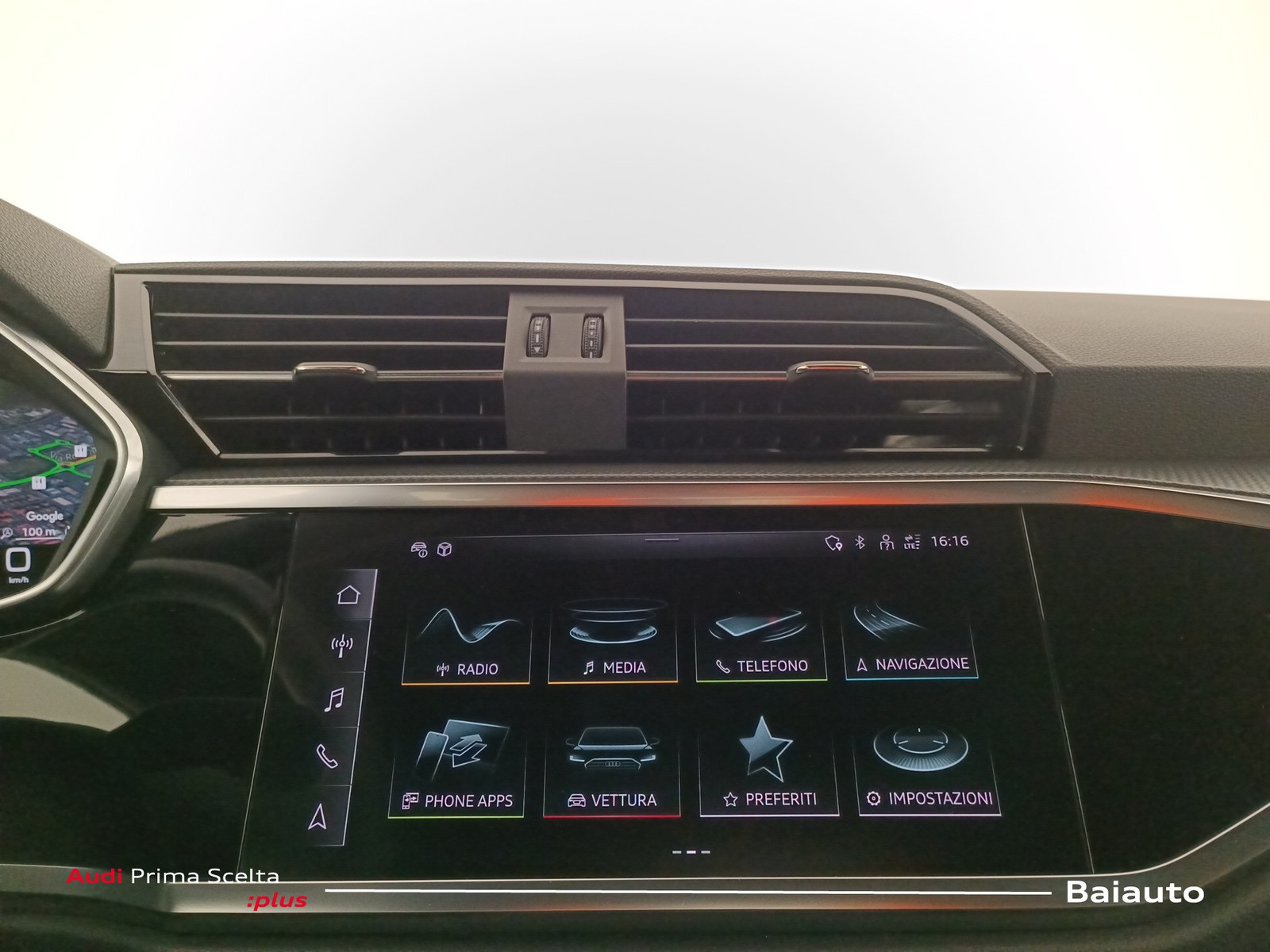 11 - Audi Q3 sportback 35 2.0 tdi s line edition s tronic