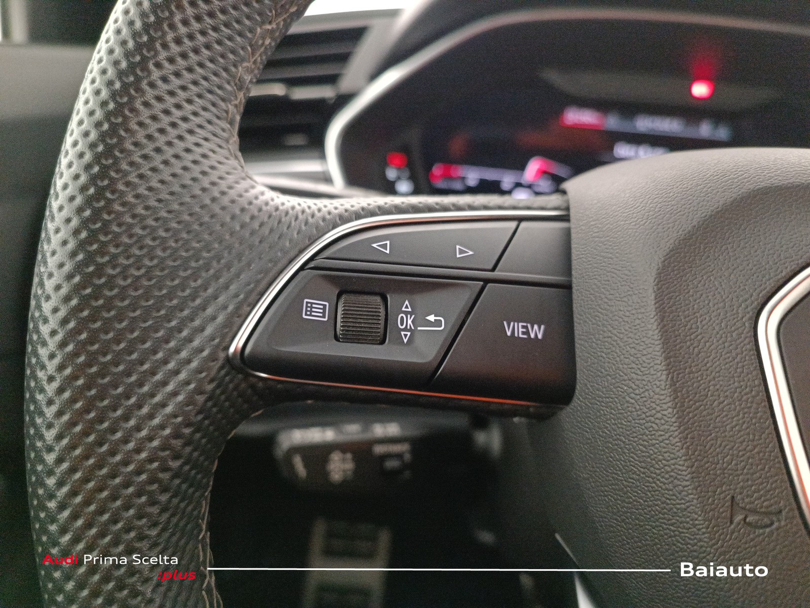 16 - Audi Q3 sportback 35 2.0 tdi s line edition s tronic