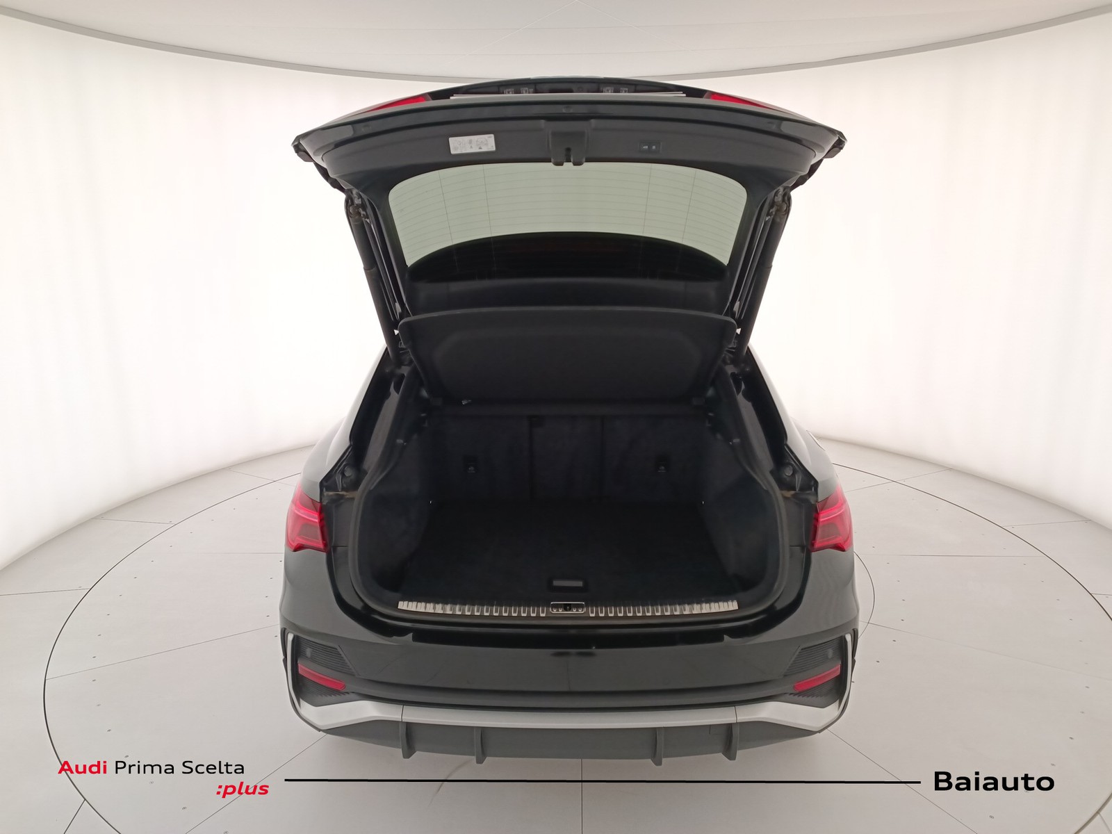 35 - Audi Q3 sportback 35 2.0 tdi s line edition s tronic