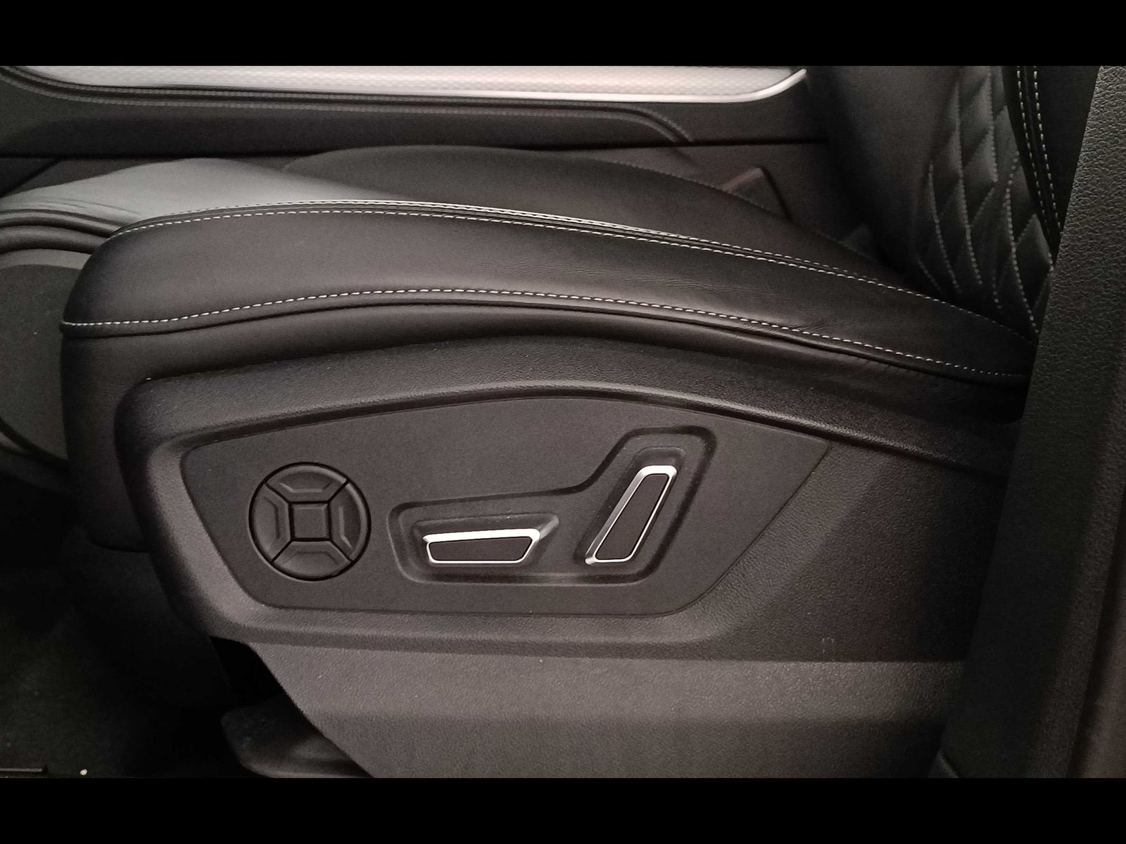 34 - Audi Q7 3.0 v6 tdi mhev 286cv s line edition quattro tiptronic 7p.ti