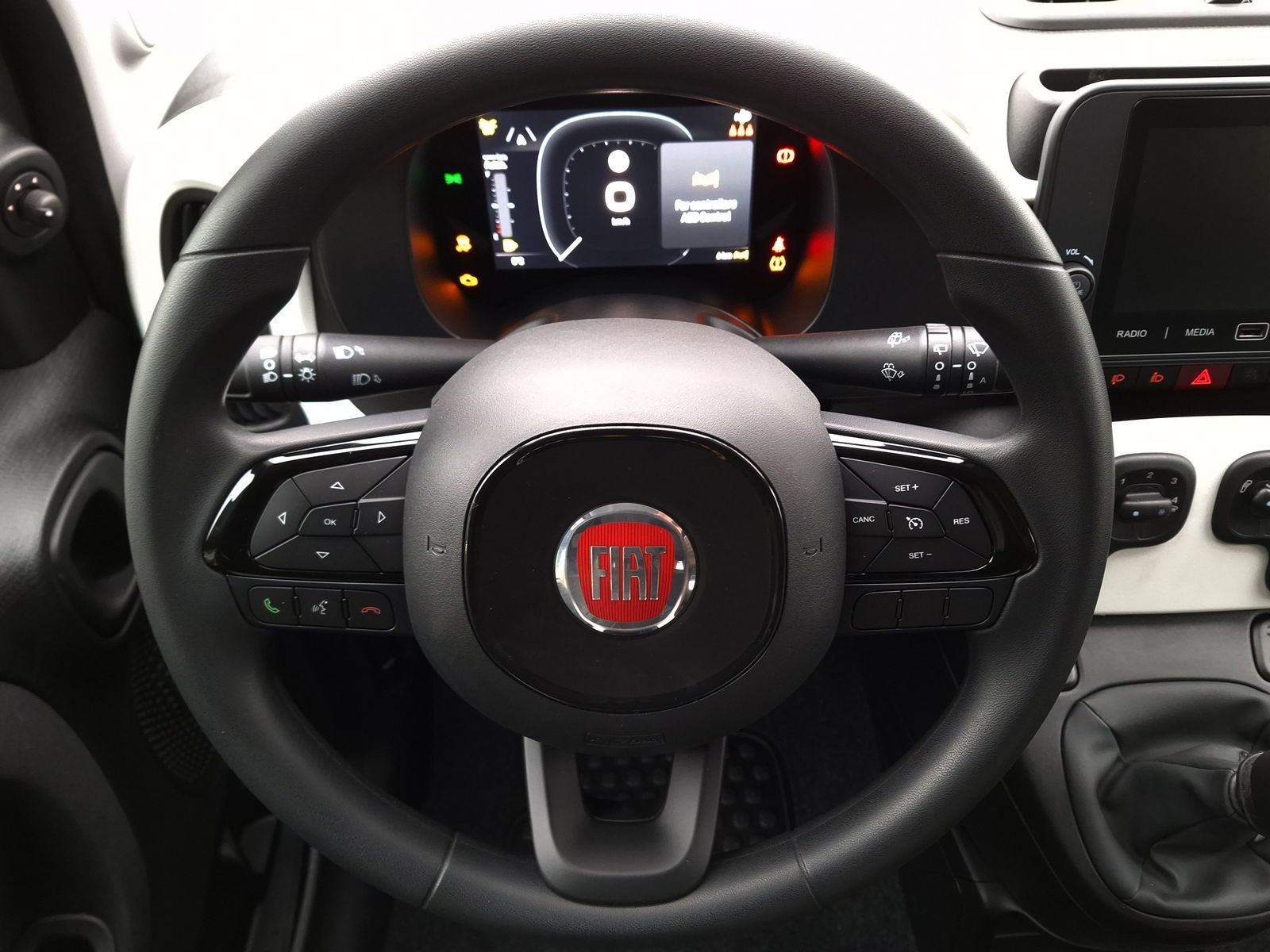 9 - Fiat Pandina cross 1.0 firefly hybrid 65cv cross s&s