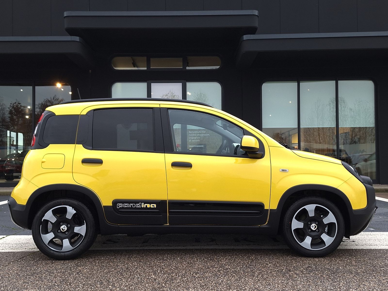 4 - Fiat Pandina cross 1.0 firefly hybrid 65cv cross s&s