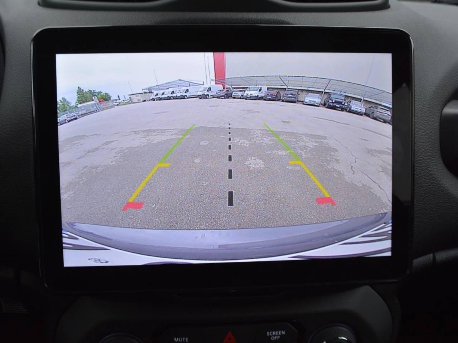 20 - Jeep Renegade 1.5 turbo t4 mhev altitude 2wd dct