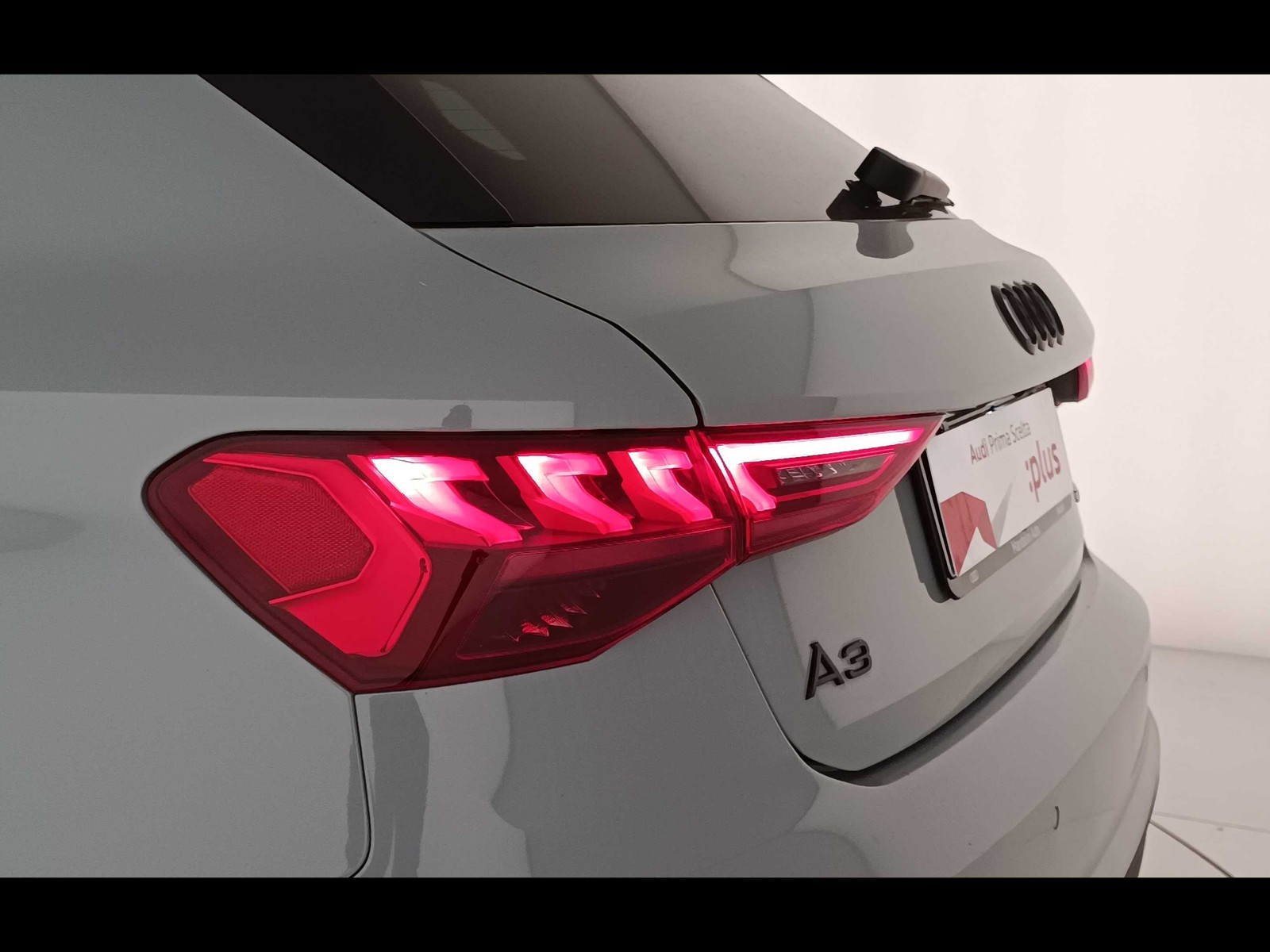 45 - Audi A3 sportback 40 2.0 tdi s line edition quattro s tronic