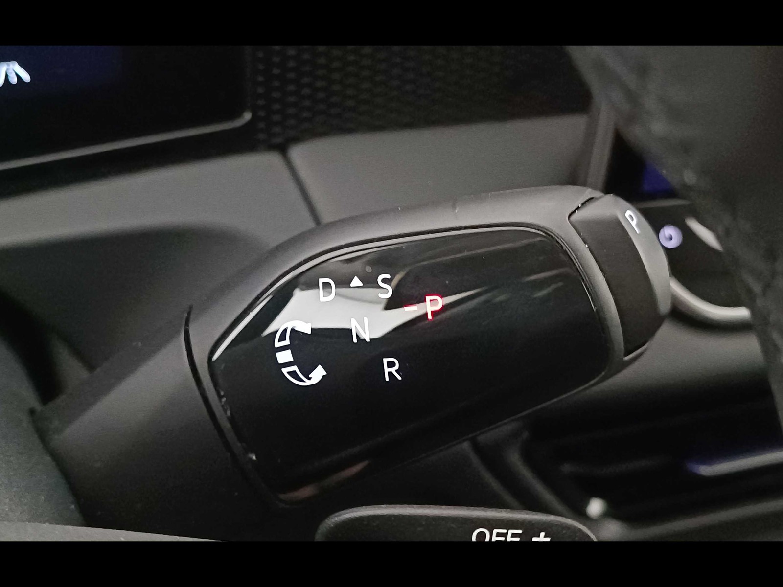 12 - Volkswagen Tiguan 2.0 tdi scr 150cv life dsg