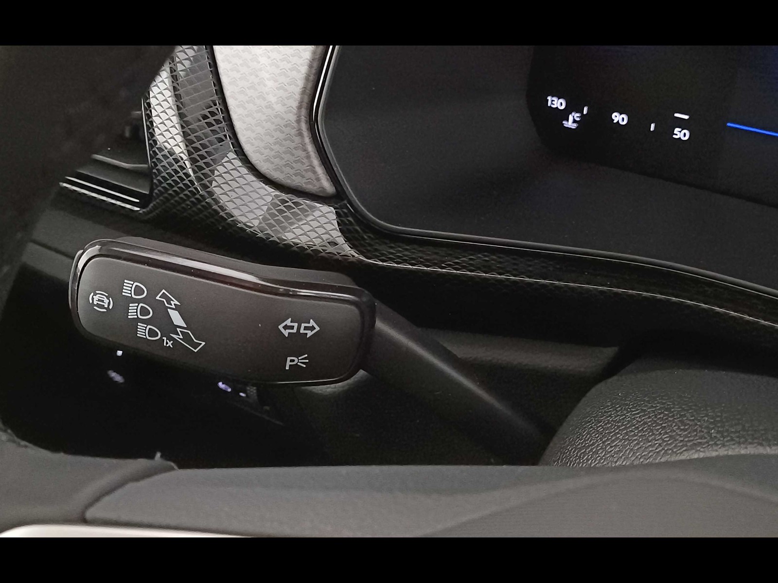 28 - Volkswagen T-Cross 1.0 tsi 95cv edition plus