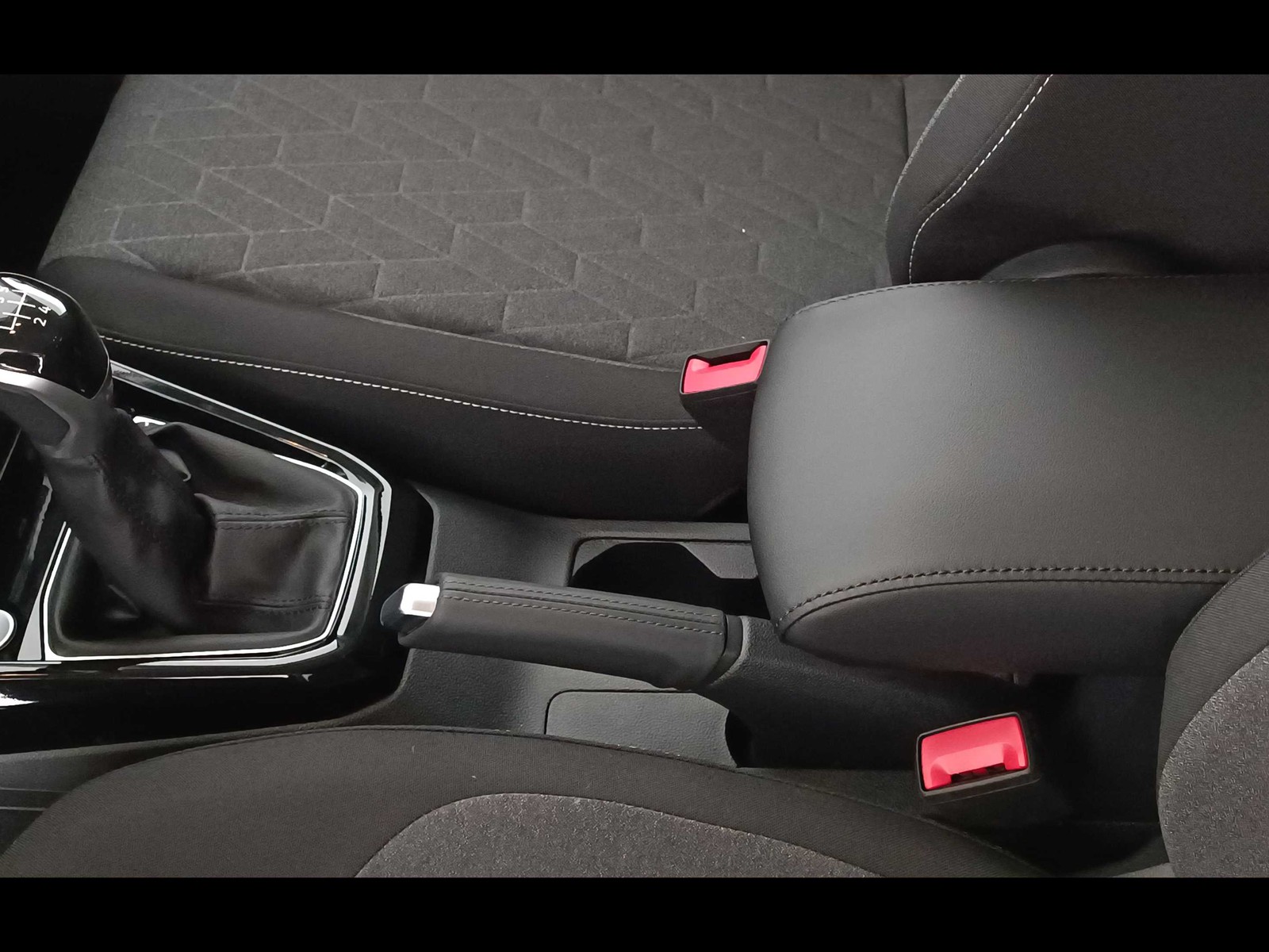 29 - Volkswagen T-Cross 1.0 tsi 95cv edition plus