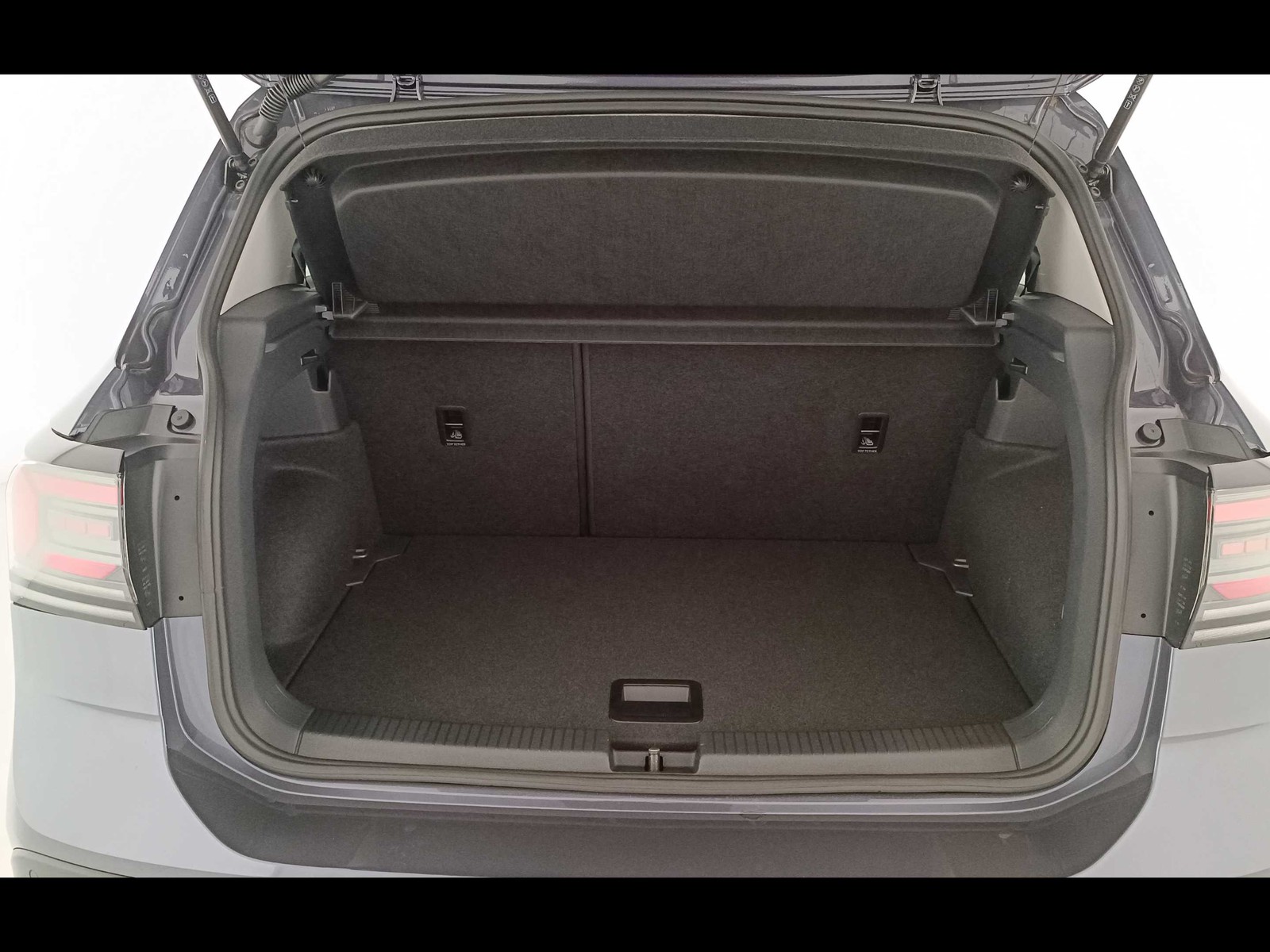 10 - Volkswagen T-Cross 1.0 tsi 95cv edition plus