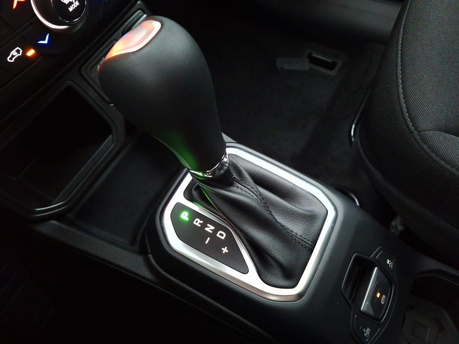 18 - Jeep Renegade 1.5 turbo t4 mhev north star 2wd dct