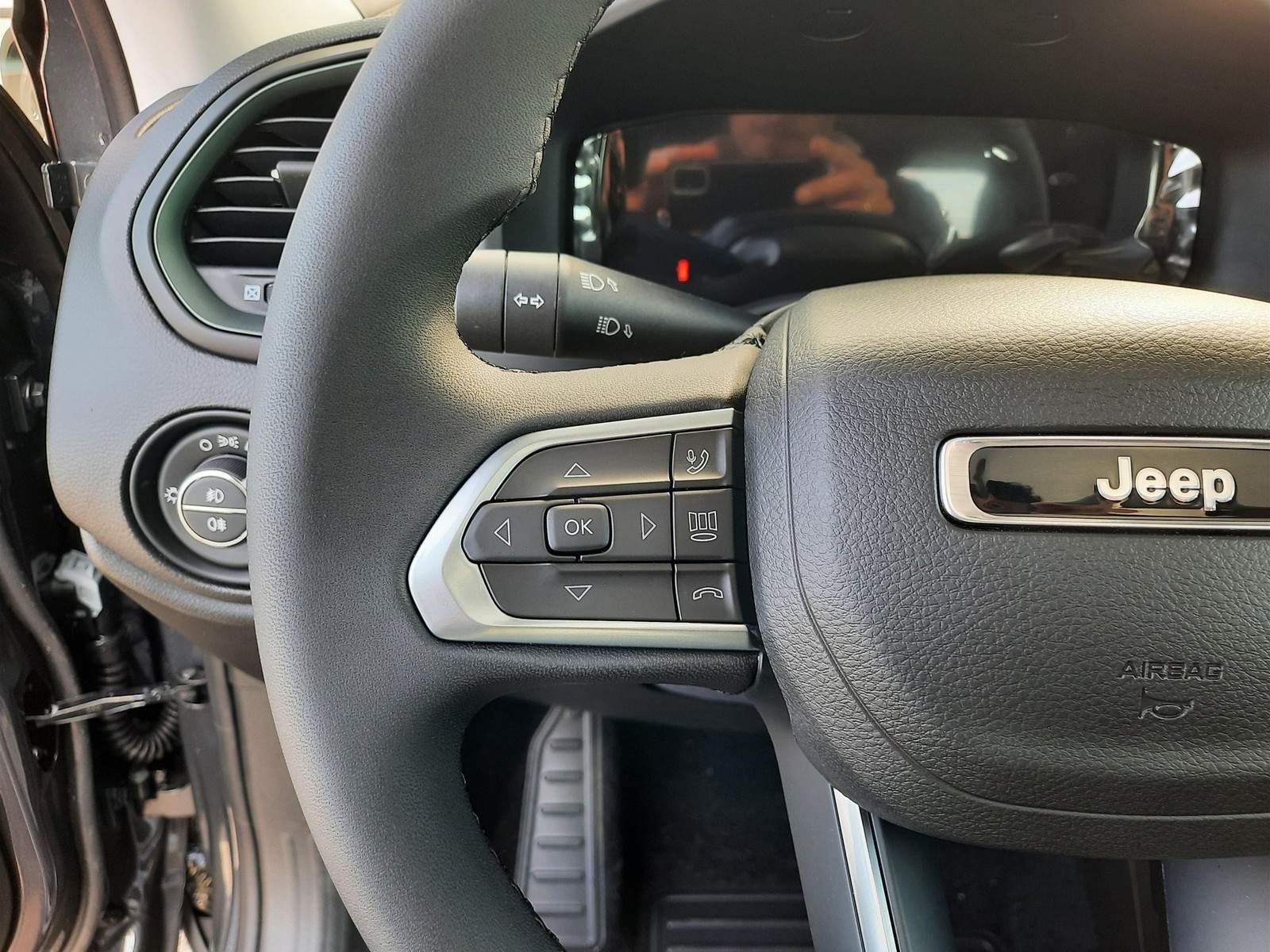 17 - Jeep Renegade 1.5 turbo t4 mhev north star 2wd dct