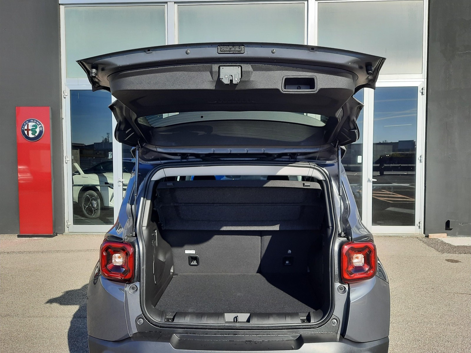 21 - Jeep Renegade 1.5 turbo t4 mhev north star 2wd dct