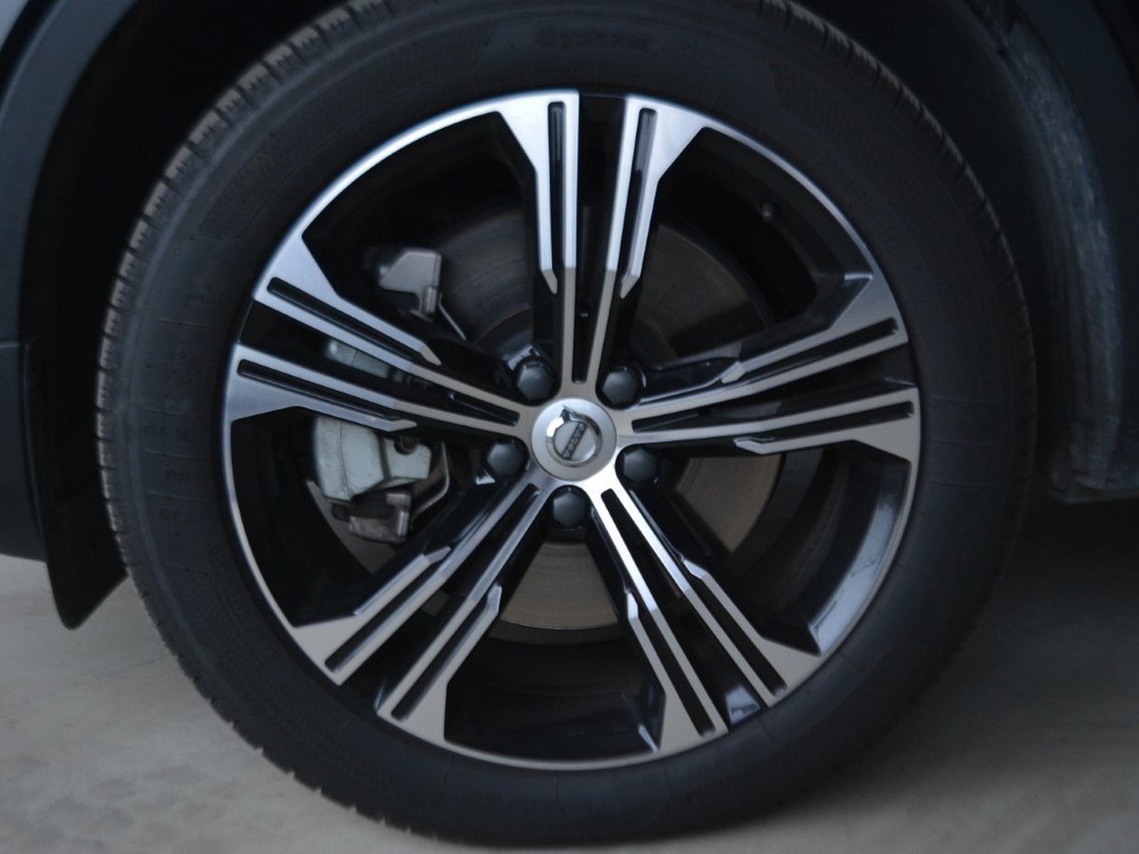 17 - Volvo XC40 1.5 t5 recharge plug-in-hybrid inscription expression geartronic my21