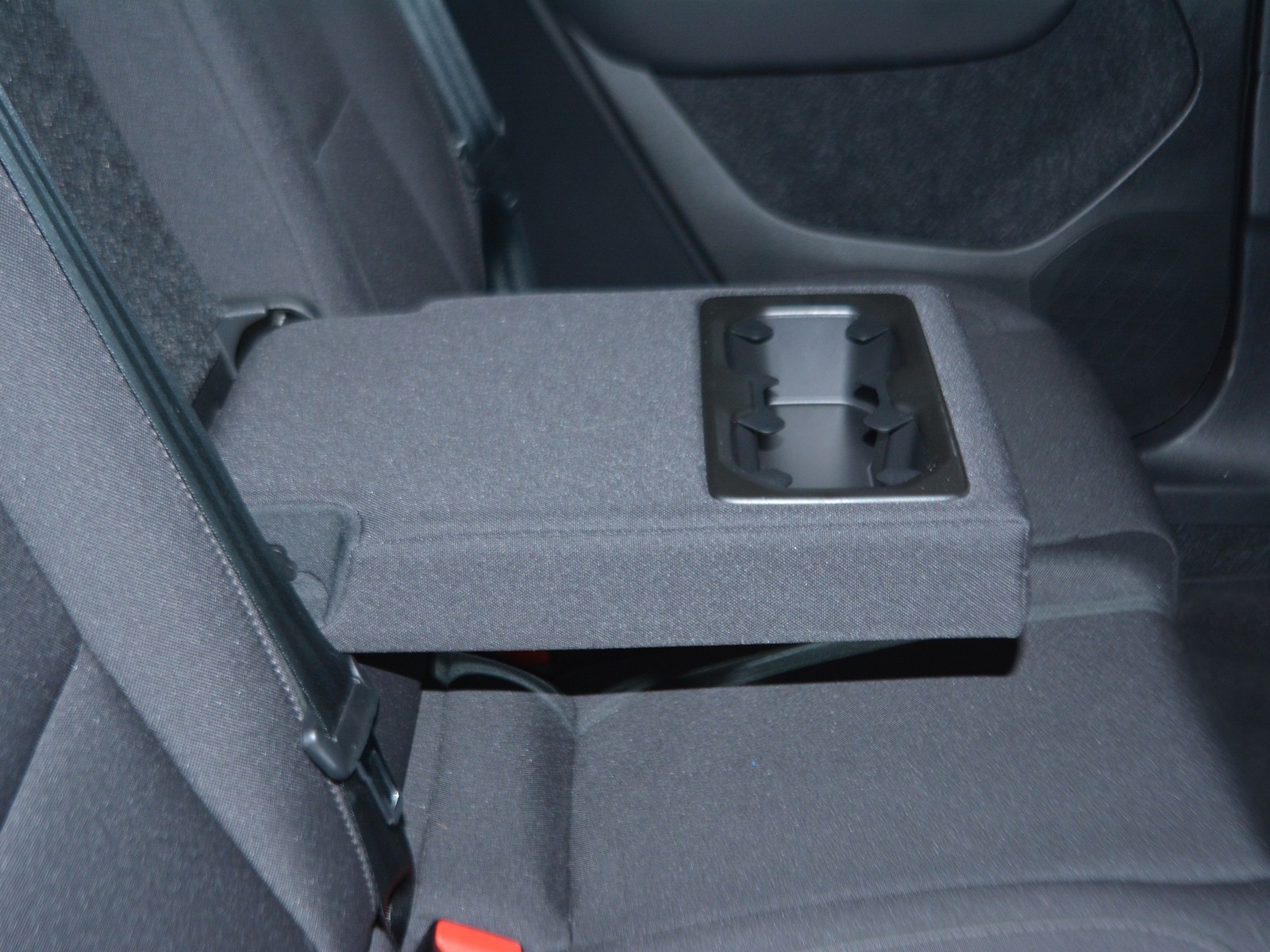 6 - Volvo XC40 1.5 t5 recharge plug-in-hybrid inscription expression geartronic my21