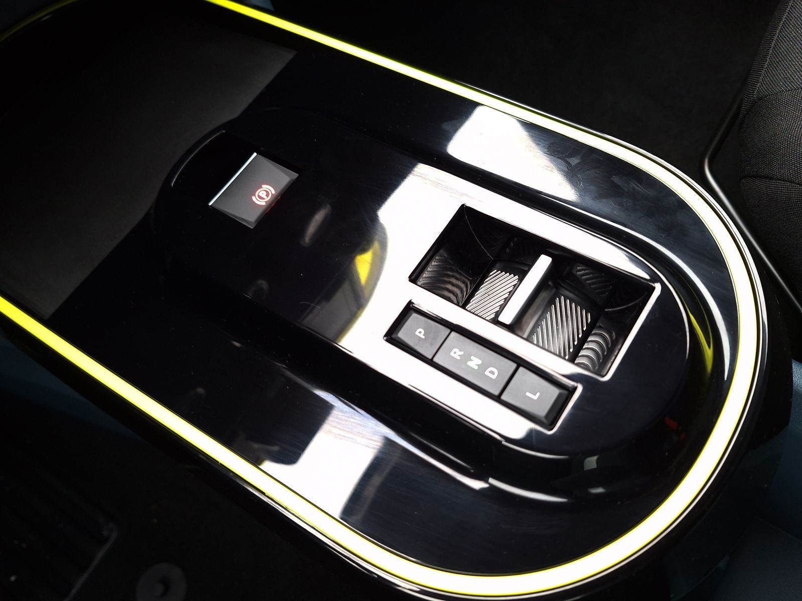 18 - Fiat Grande Panda 1.2 hybrid 110cv pop