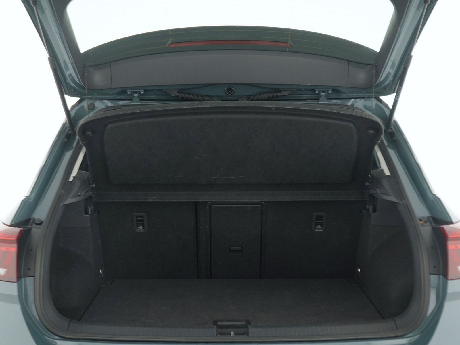 10 - Volkswagen T-Roc 1.5 tsi act life dsg