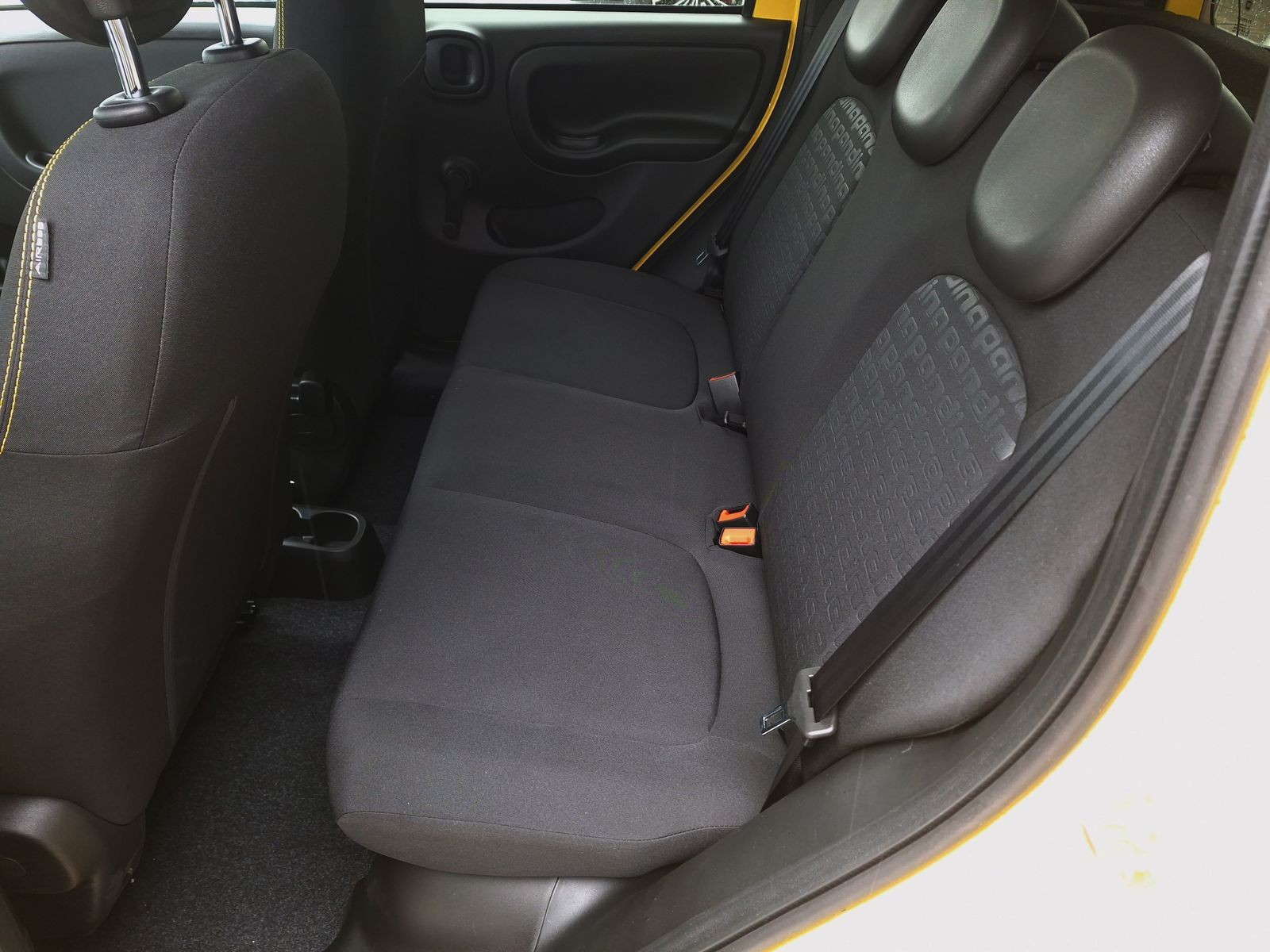 12 - Fiat Pandina cross 1.0 firefly hybrid 70cv s&s