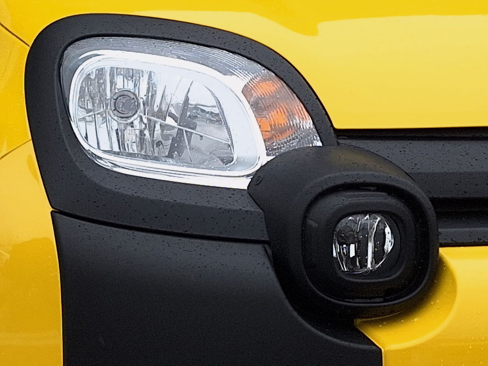 14 - Fiat Pandina cross 1.0 firefly hybrid 70cv s&s