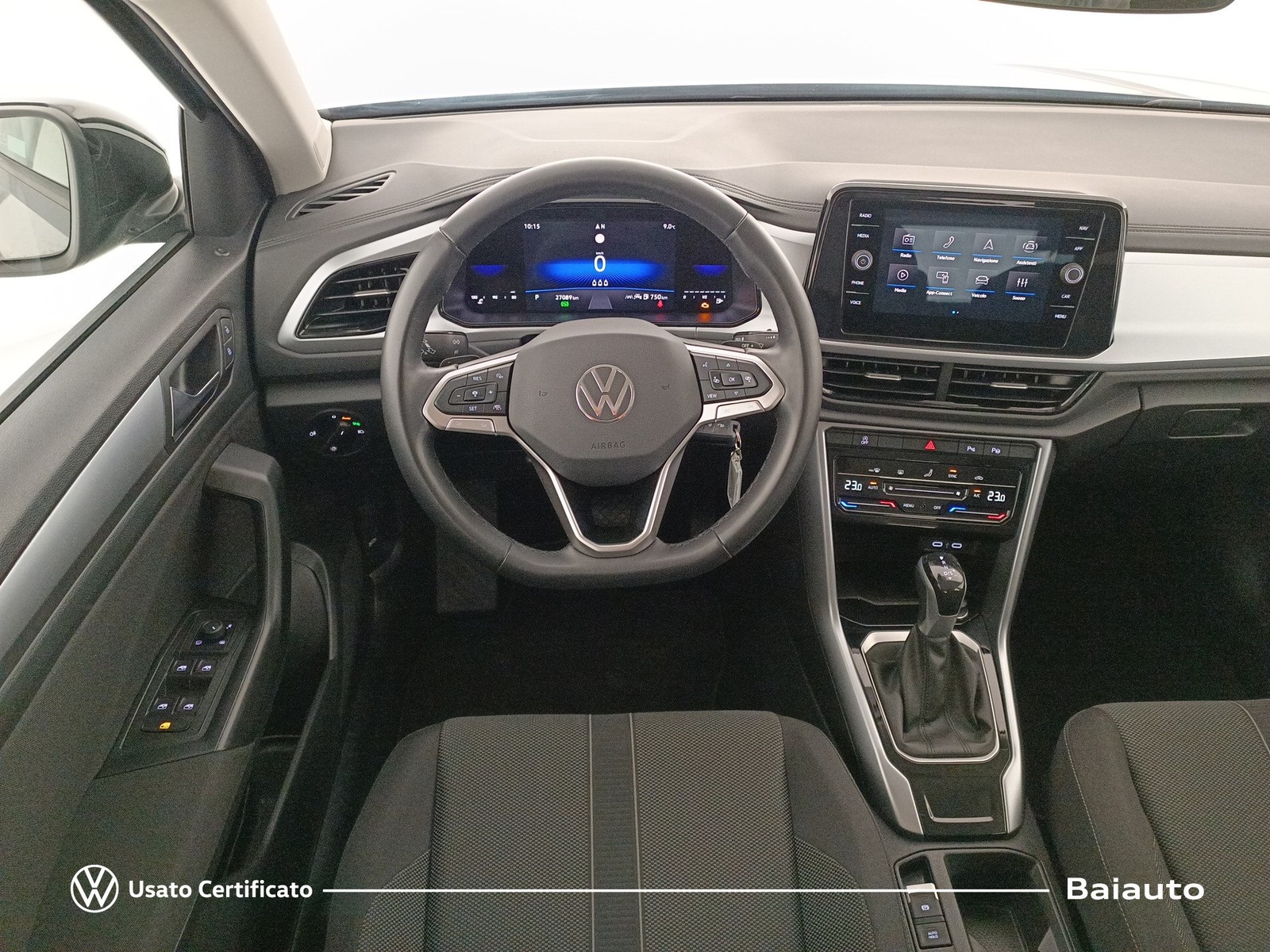 8 - Volkswagen T-Roc 2.0 tdi scr 150cv life dsg