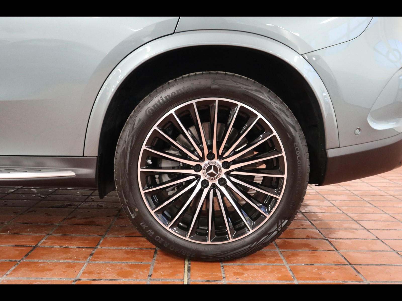 4 - Mercedes GLC suv 300 de plug in hybrid amg line advanced 4matic 9g-tronic