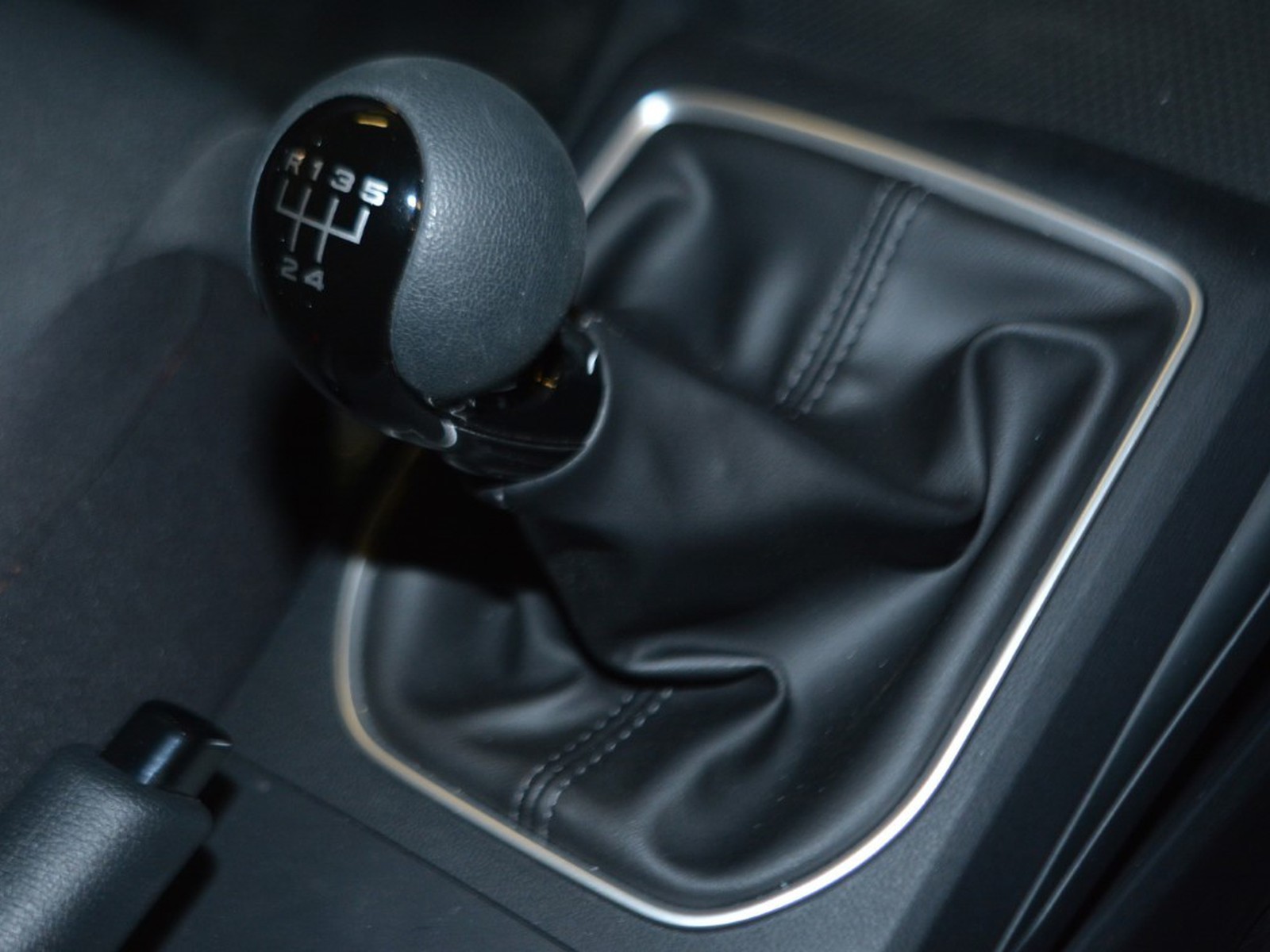 14 - Mg MG3 1.5 standard