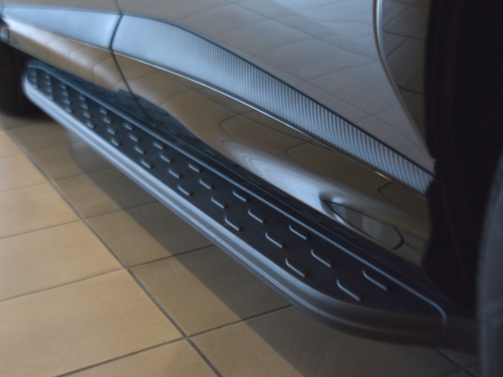 22 - Mg HS 1.5 phev luxury auto