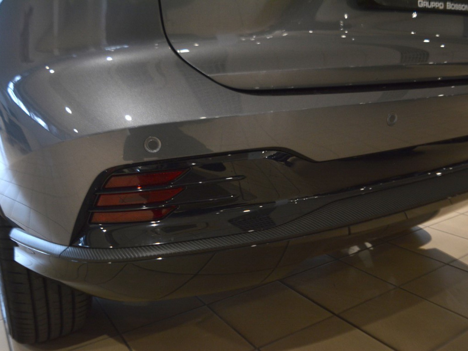 23 - Mg HS 1.5 phev luxury auto