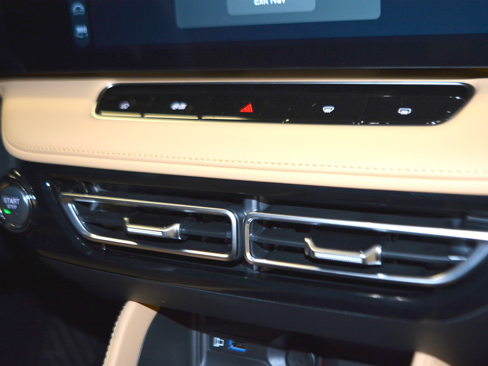 11 - Mg HS 1.5 phev luxury auto