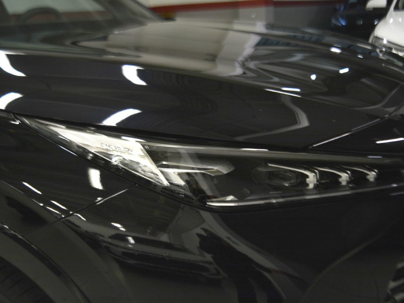 22 - Mg HS 1.5 phev luxury auto