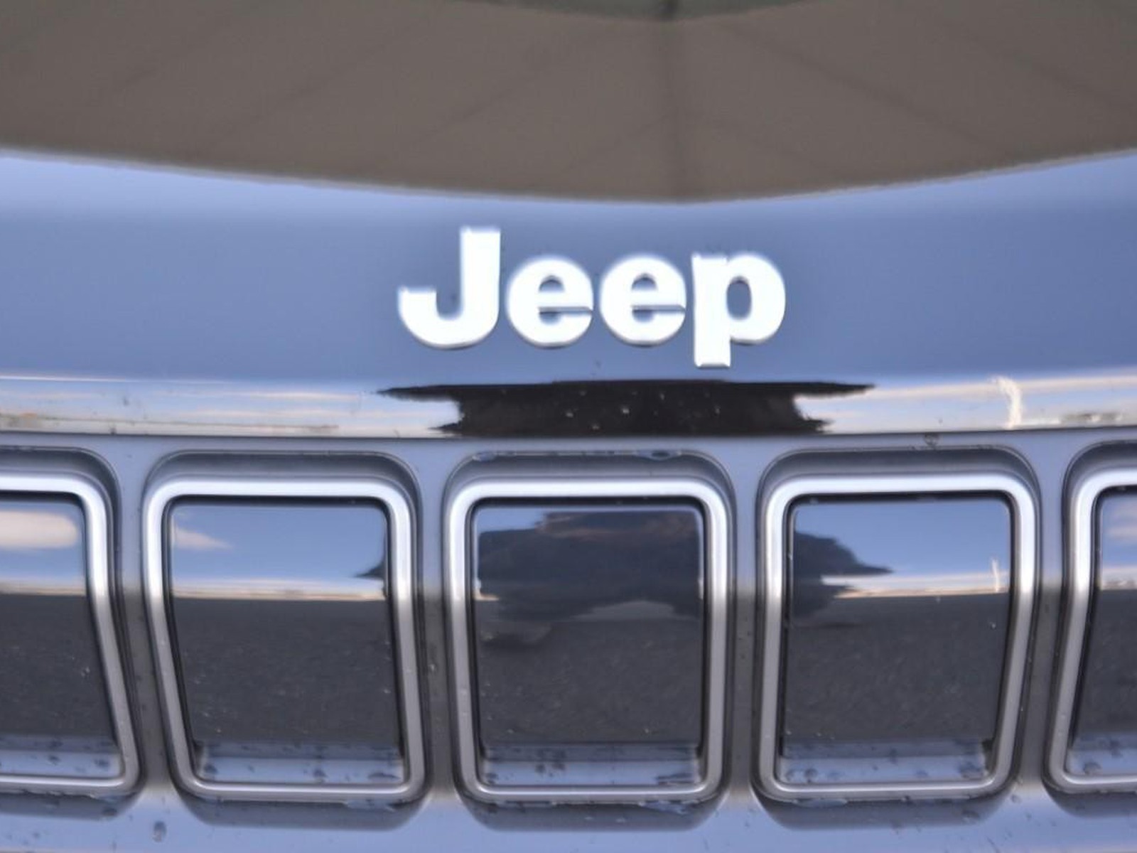 21 - Jeep Avenger 1.2 turbo 100cv longitude fwd