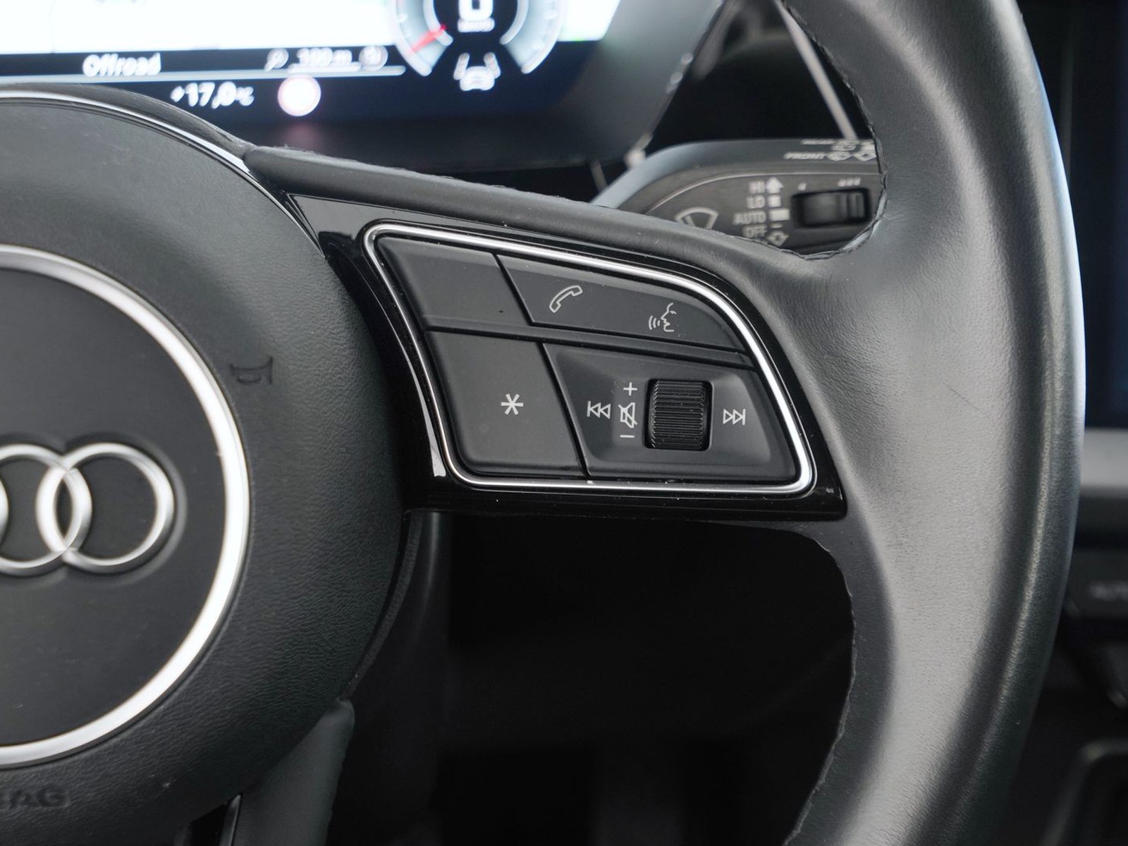 9 - Audi A3 sportback 30 2.0 tdi business