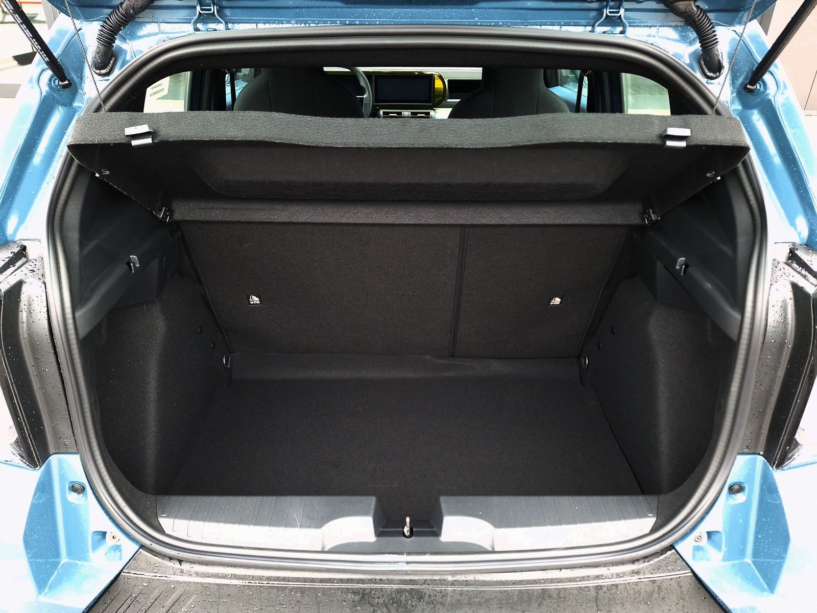 6 - Fiat Grande Panda 1.2 hybrid 110cv business