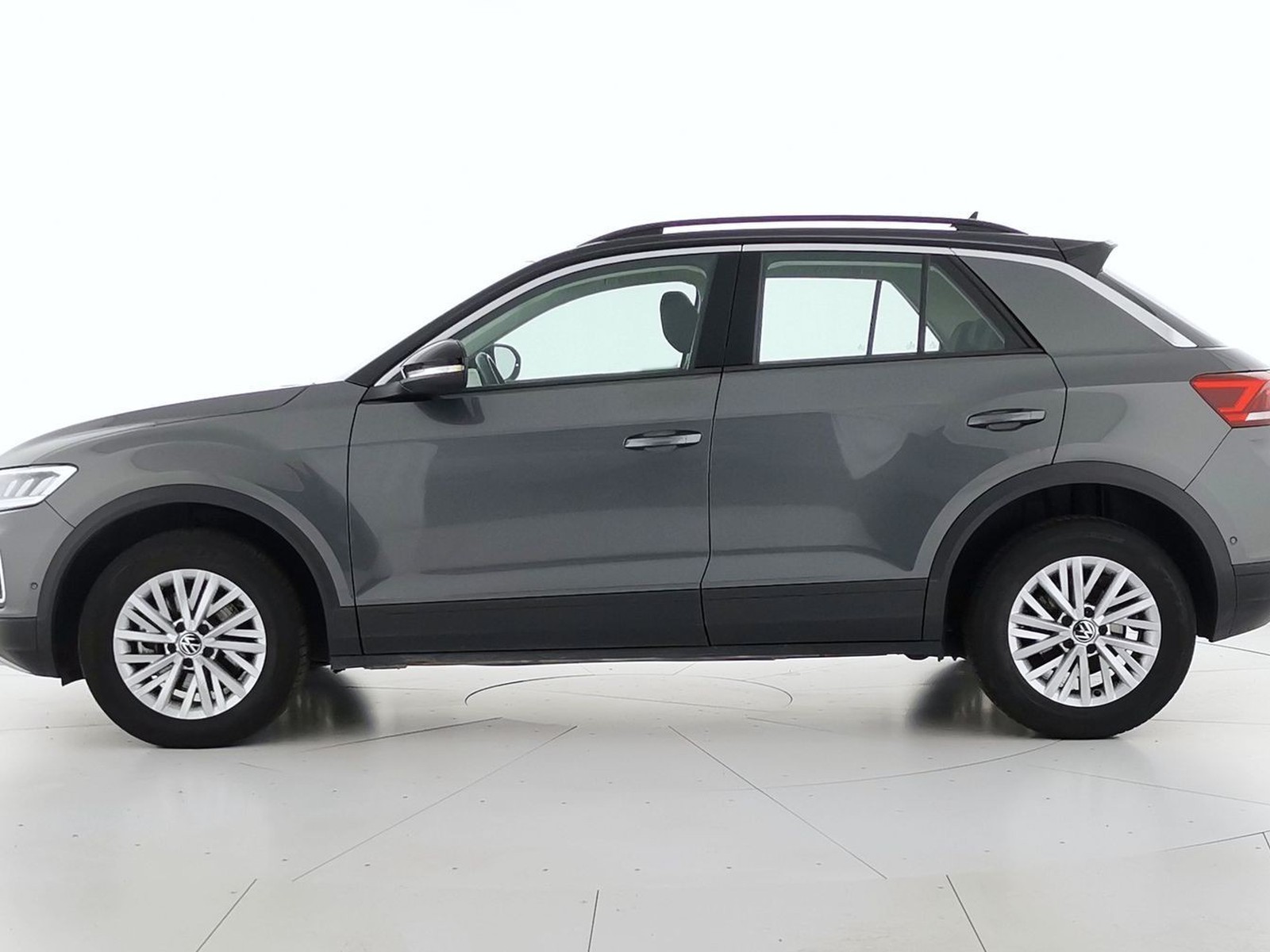 3 - Volkswagen T-Roc 2.0 tdi scr 150cv life dsg