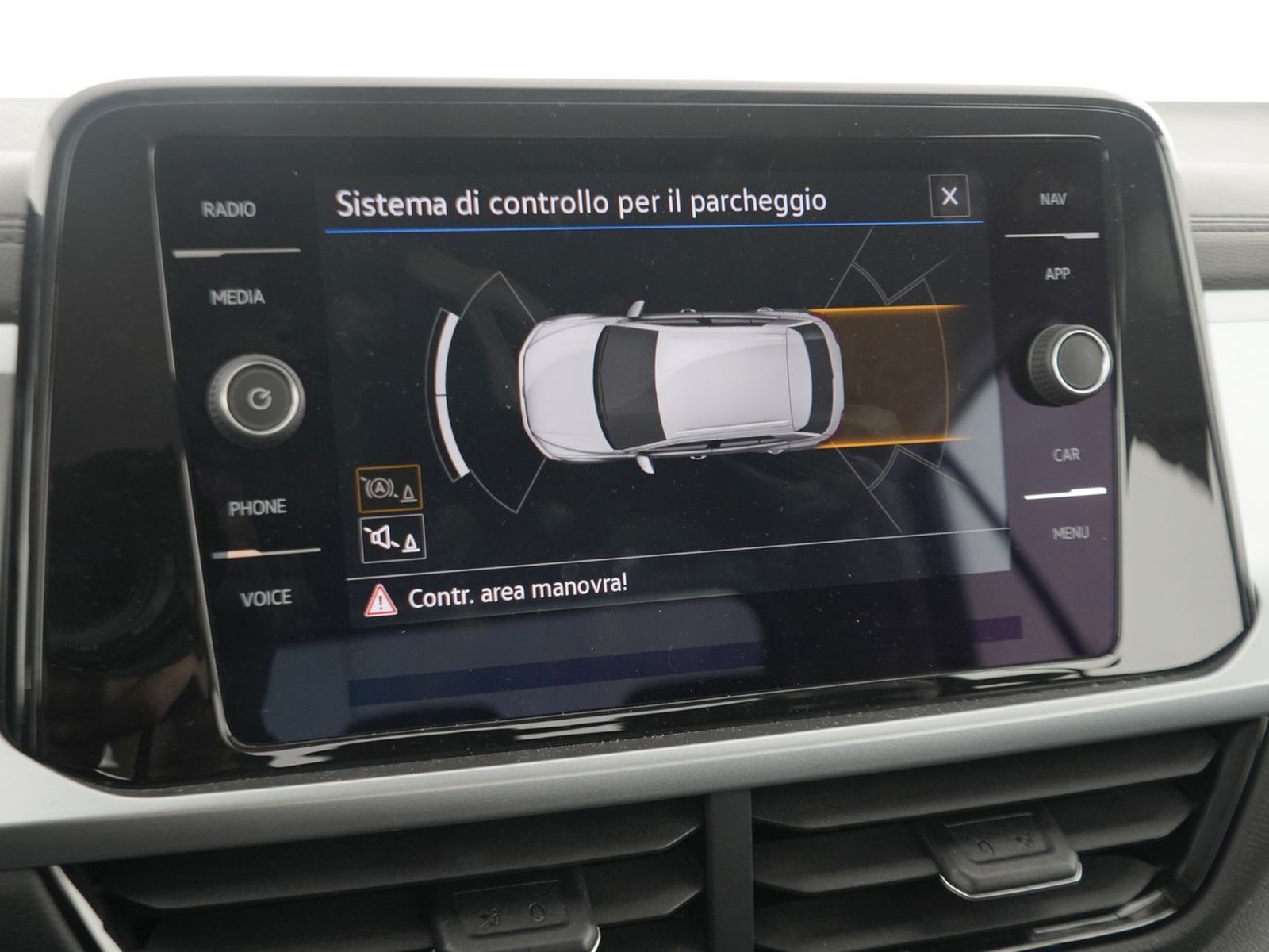 29 - Volkswagen T-Roc 2.0 tdi scr 150cv life dsg