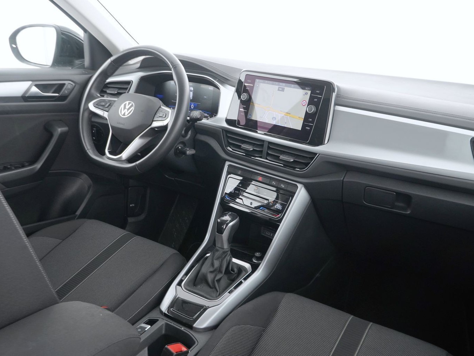 6 - Volkswagen T-Roc 2.0 tdi scr 150cv life dsg