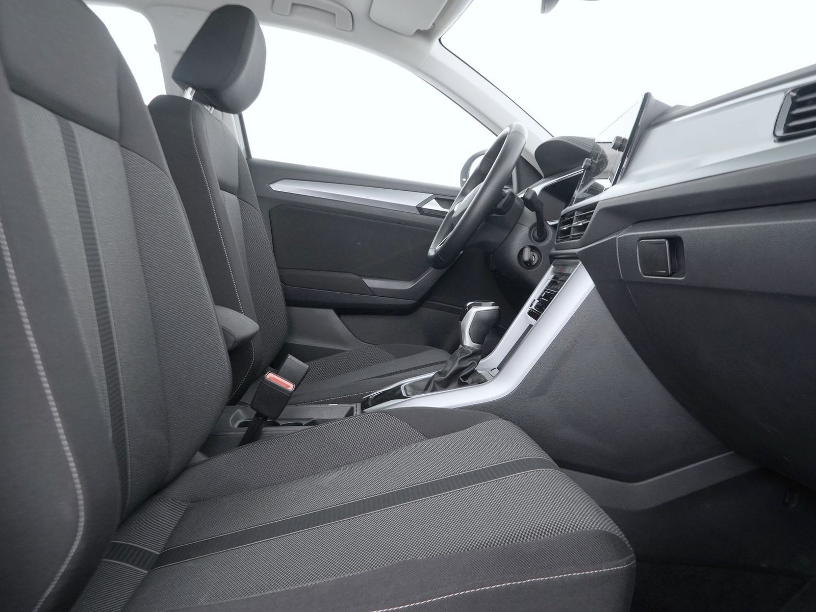 8 - Volkswagen T-Roc 2.0 tdi scr 150cv life dsg