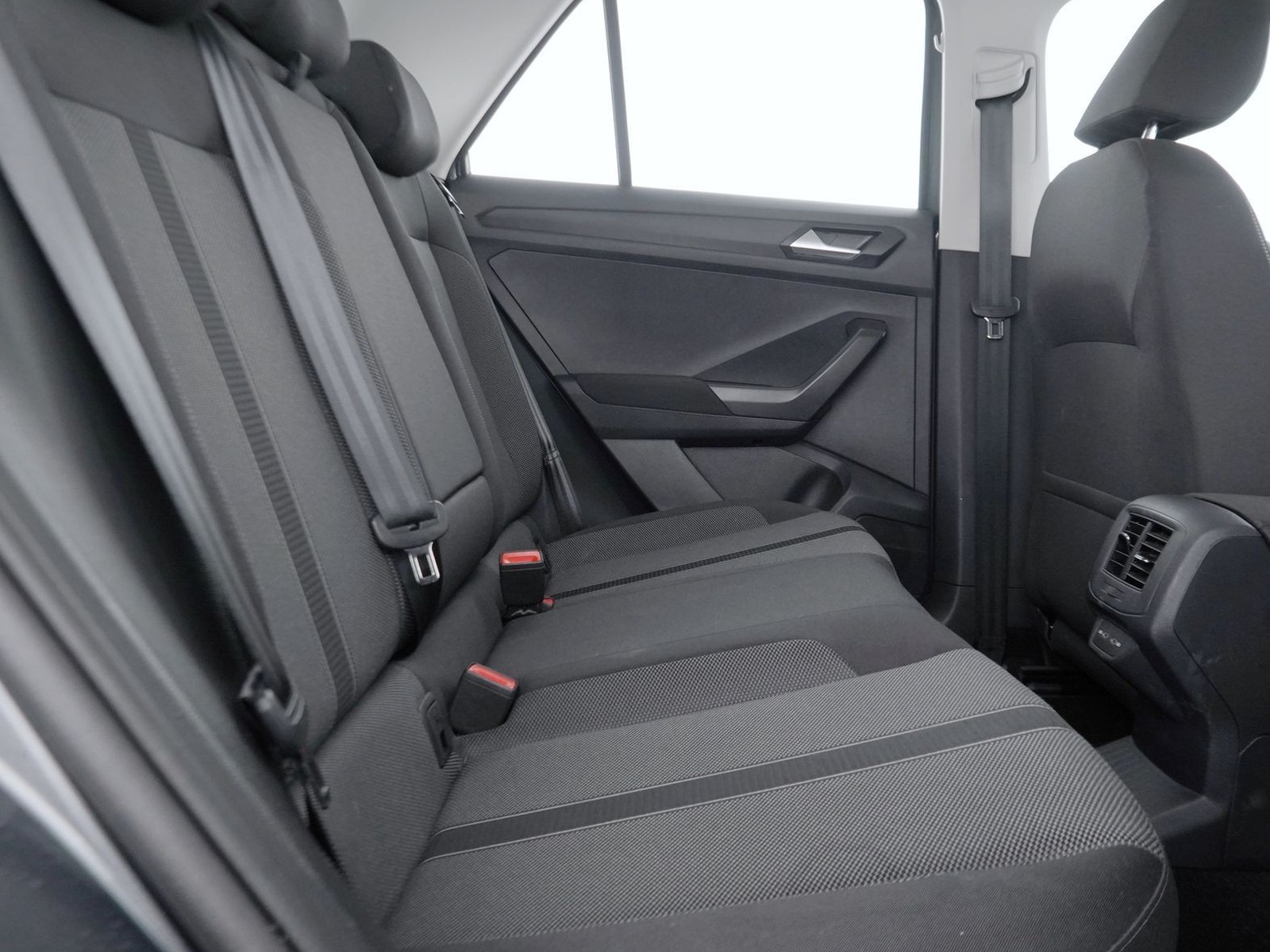 9 - Volkswagen T-Roc 2.0 tdi scr 150cv life dsg