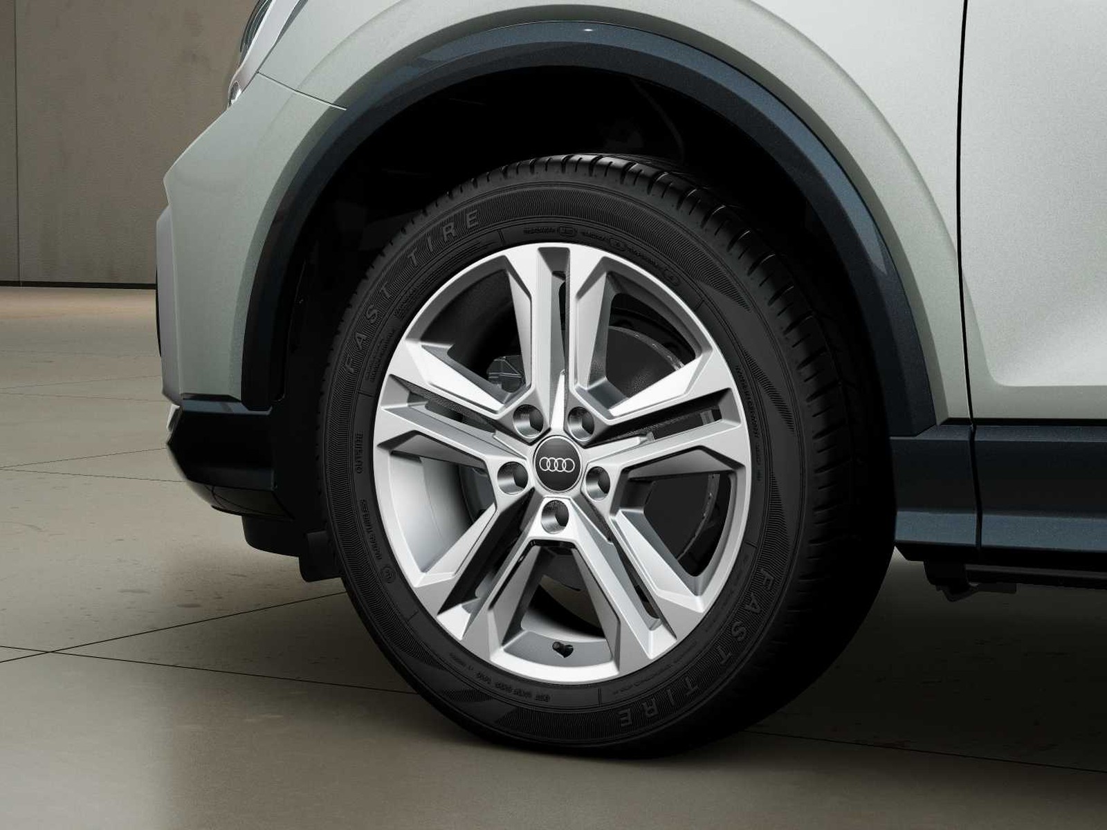 5 - Audi Q2 35 1.5 tfsi business advanced s tronic