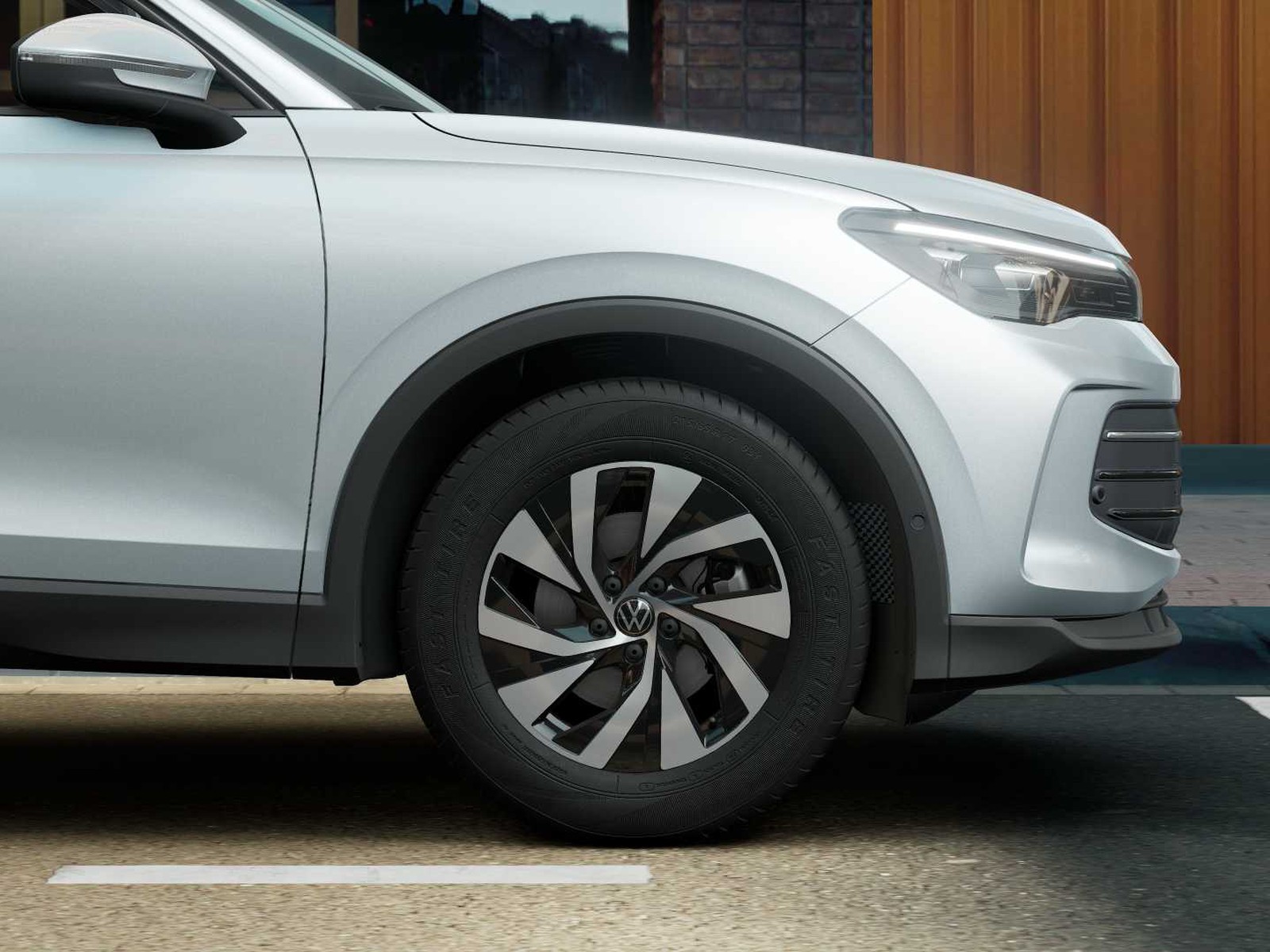 10 - Volkswagen Tiguan 1.5 etsi act 130cv edition plus dsg