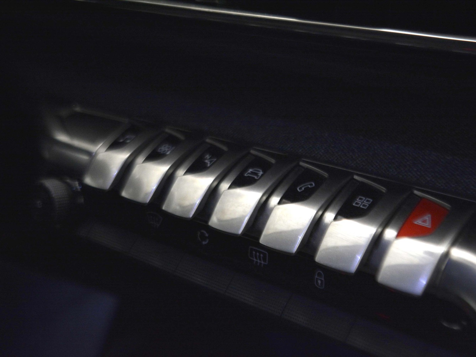 11 - Peugeot 3008 1.5 bluehdi 130cv allure s&s