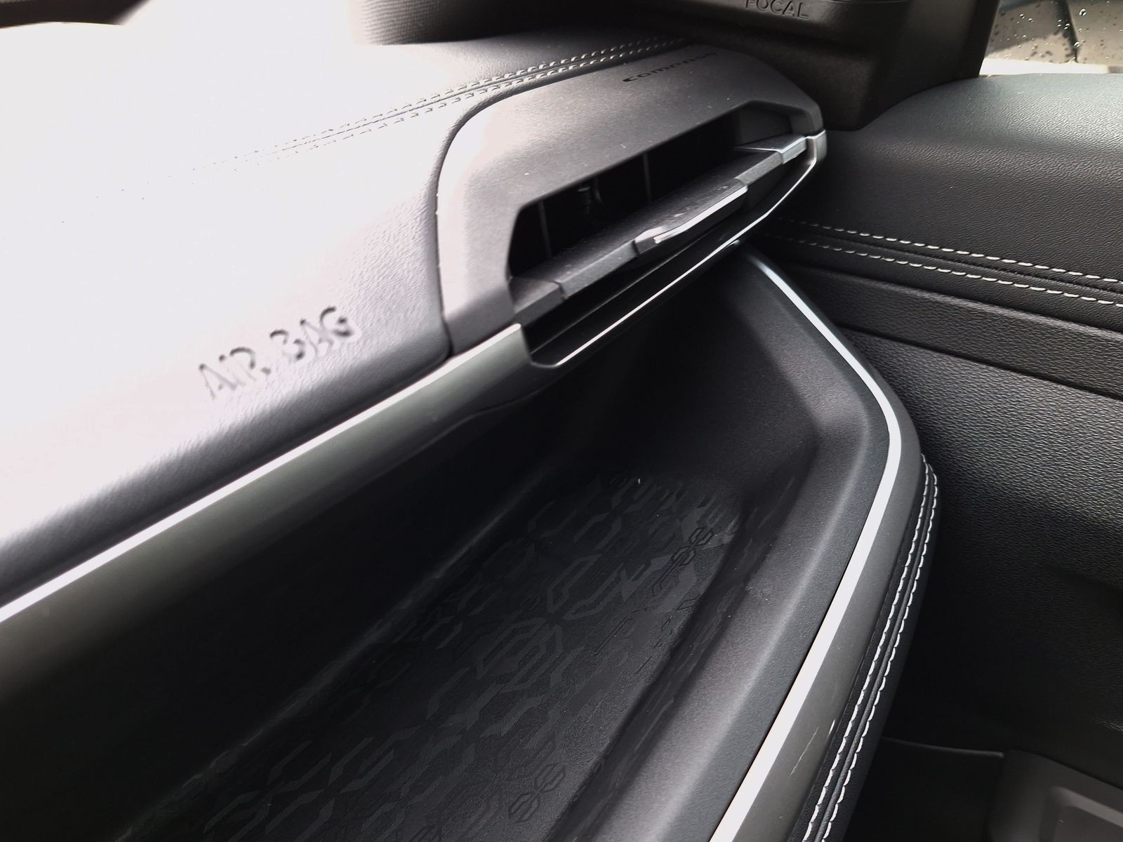 20 - Jeep Compass first edition fwd auto