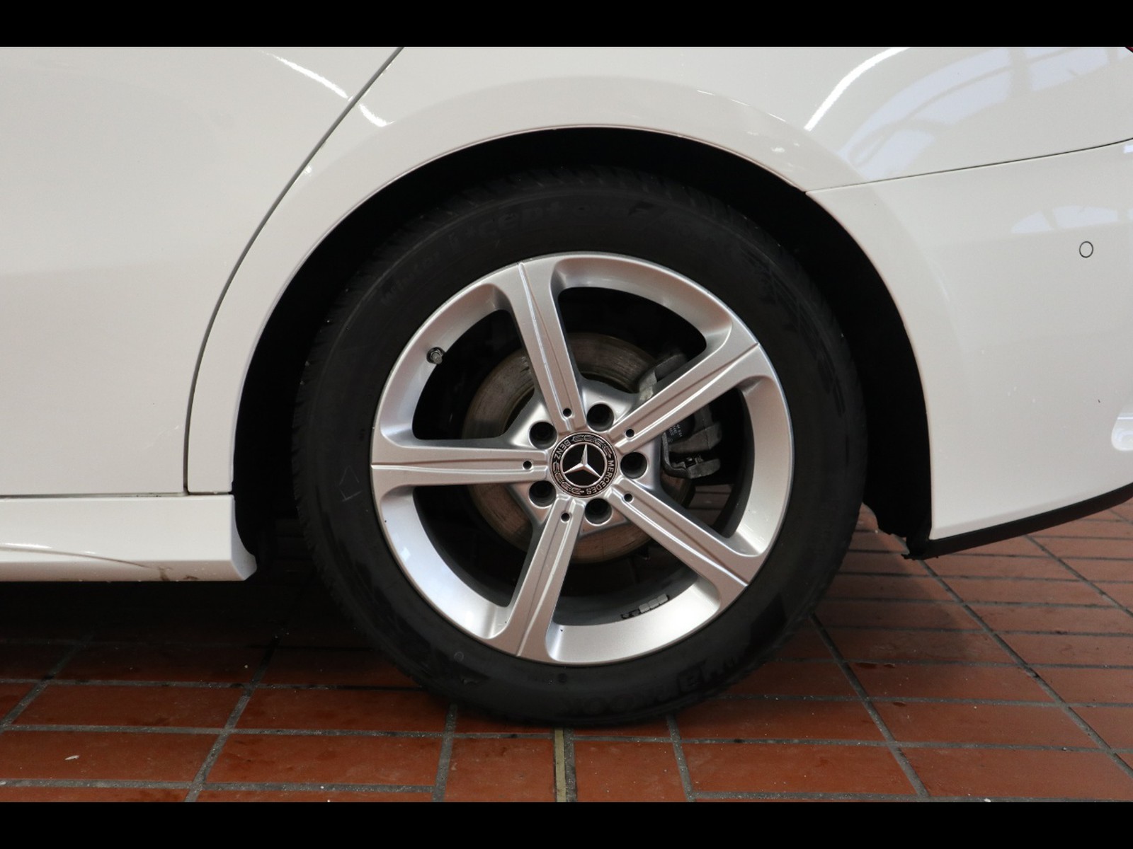 4 - Mercedes Classe A sedan 180 d premium 7g-dct