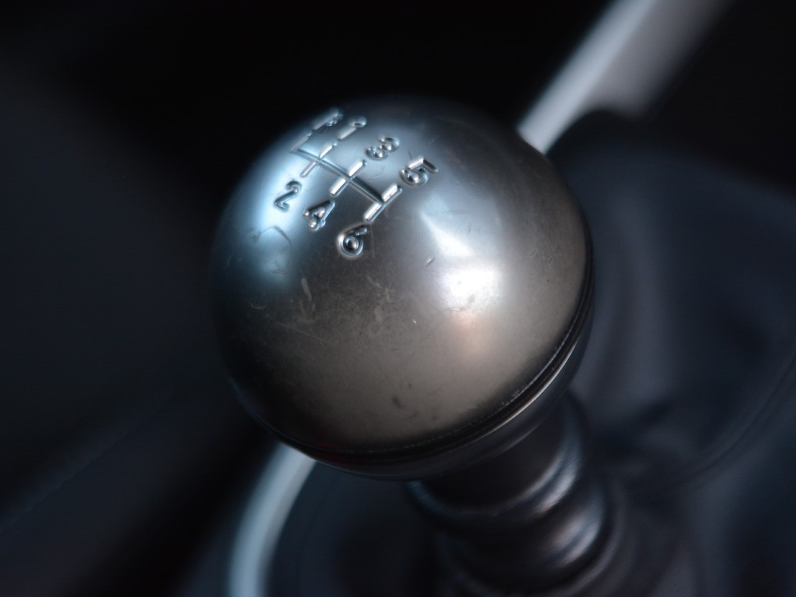 17 - Jeep Avenger 1.2 turbo 100cv summit fwd