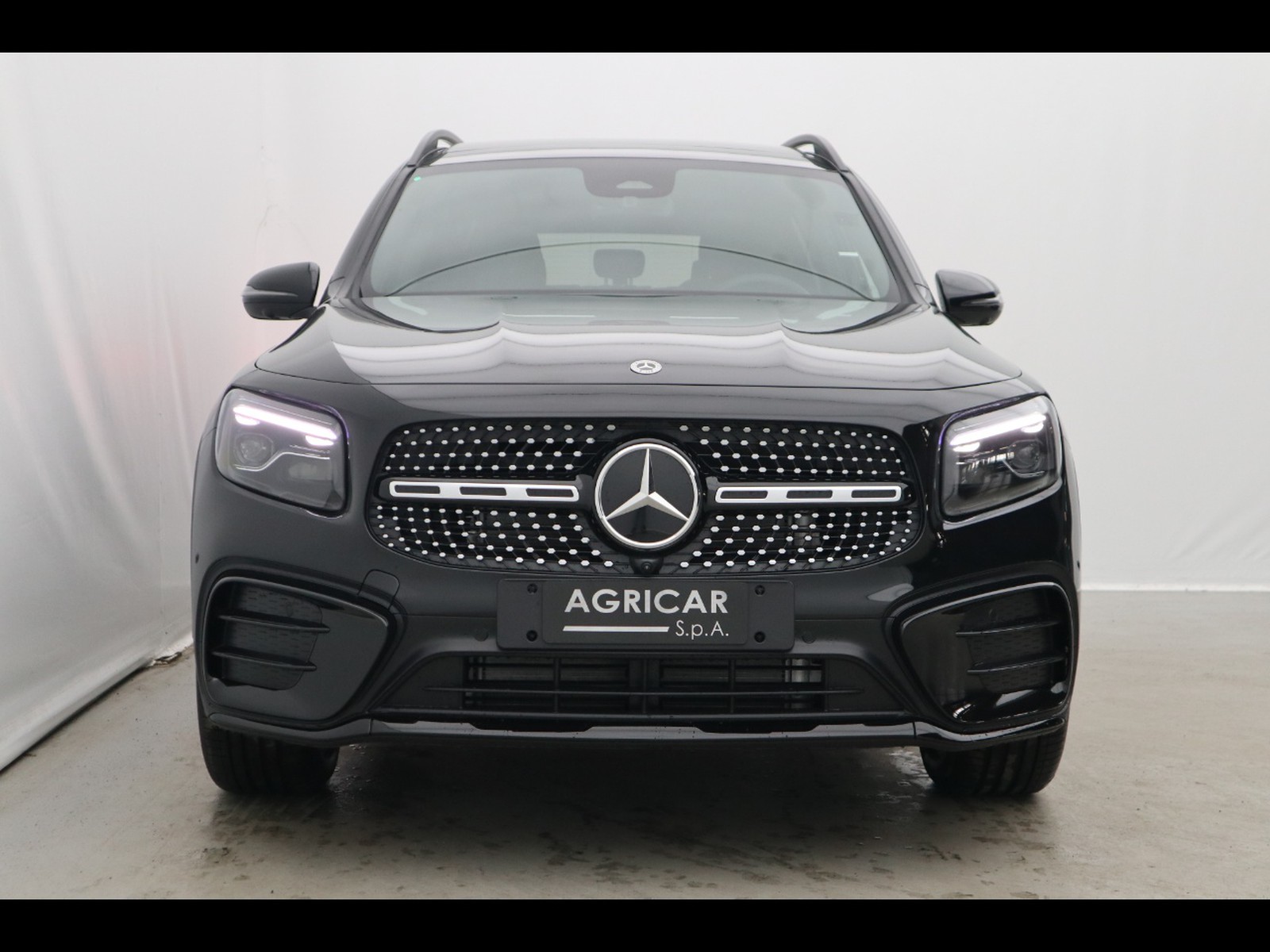 2 - Mercedes GLB 200 d amg line premium 4matic 8g-dct