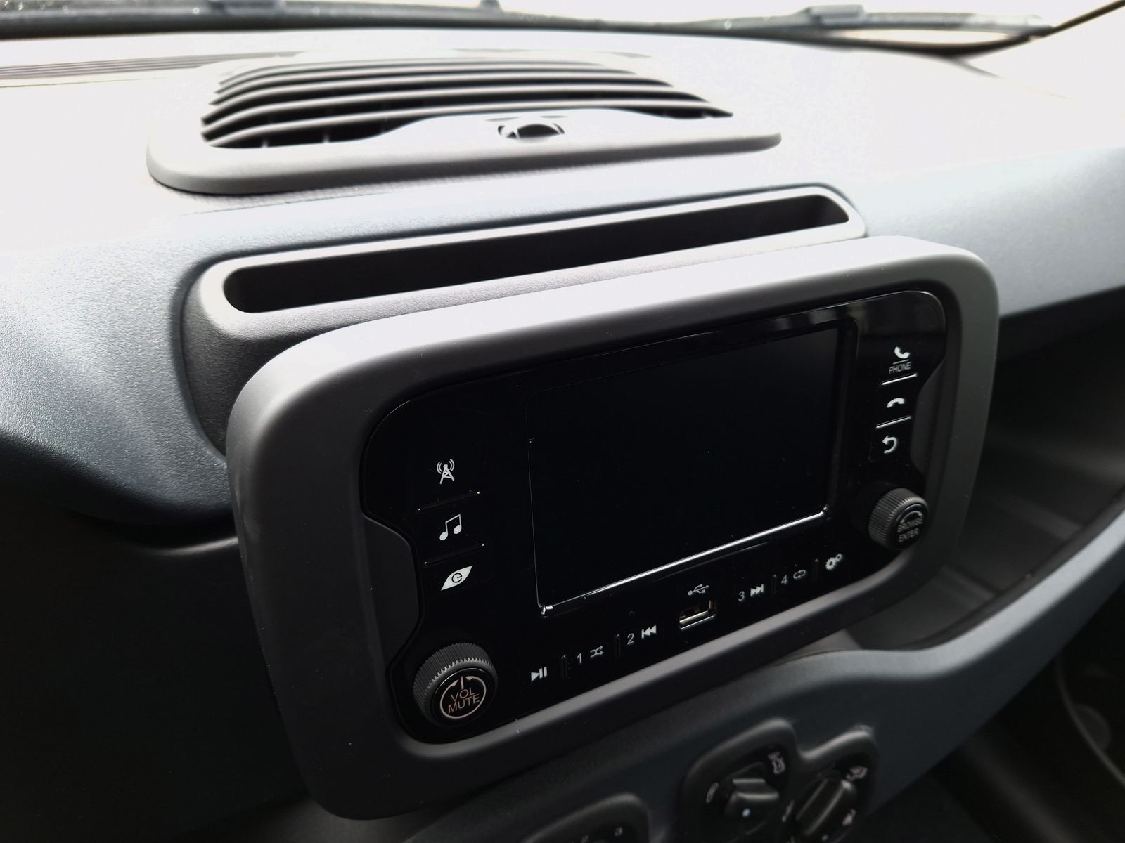 16 - Fiat Pandina 1.0 firefly hybrid 65cv icon s&s 5p.ti