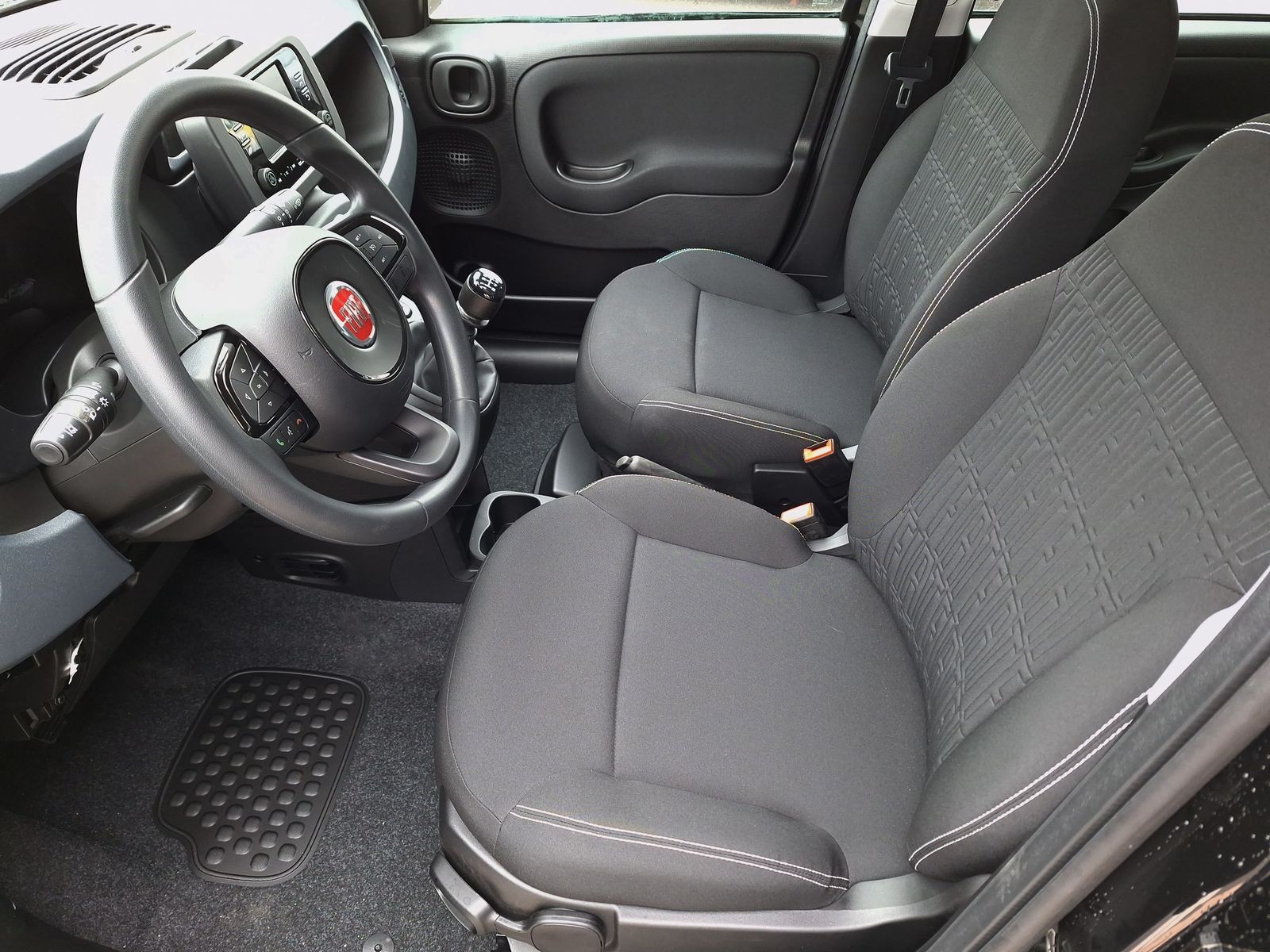 11 - Fiat Pandina 1.0 firefly hybrid 65cv icon s&s 5p.ti