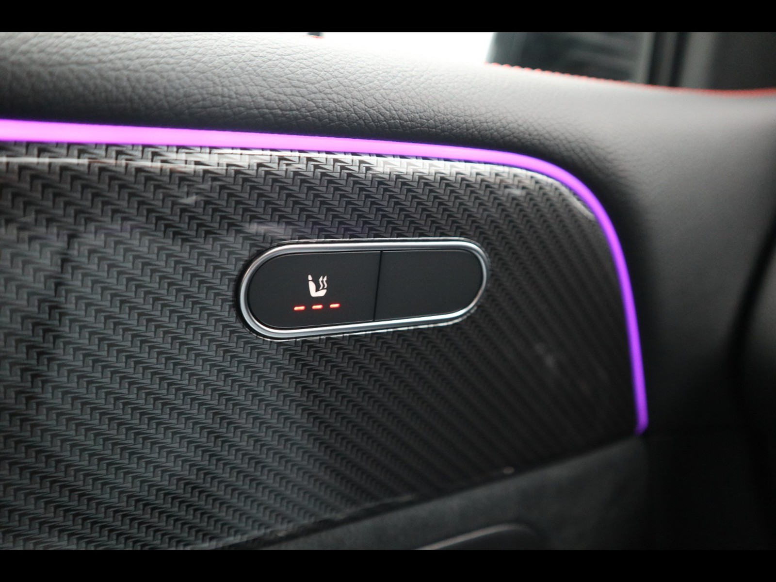 16 - Mercedes GLB 200 d amg line premium 4matic 8g-dct 7p.ti