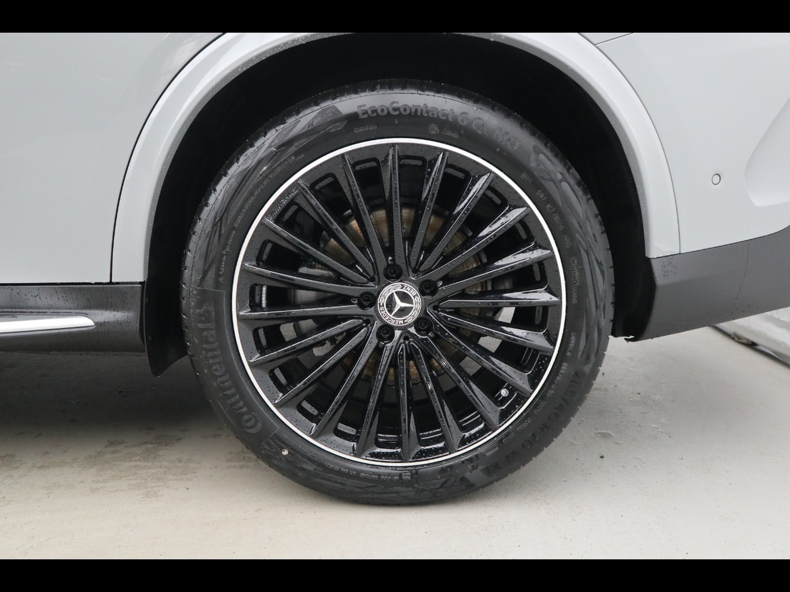 4 - Mercedes GLC coupe 220 d amg line advanced 4matic 9g-tronic