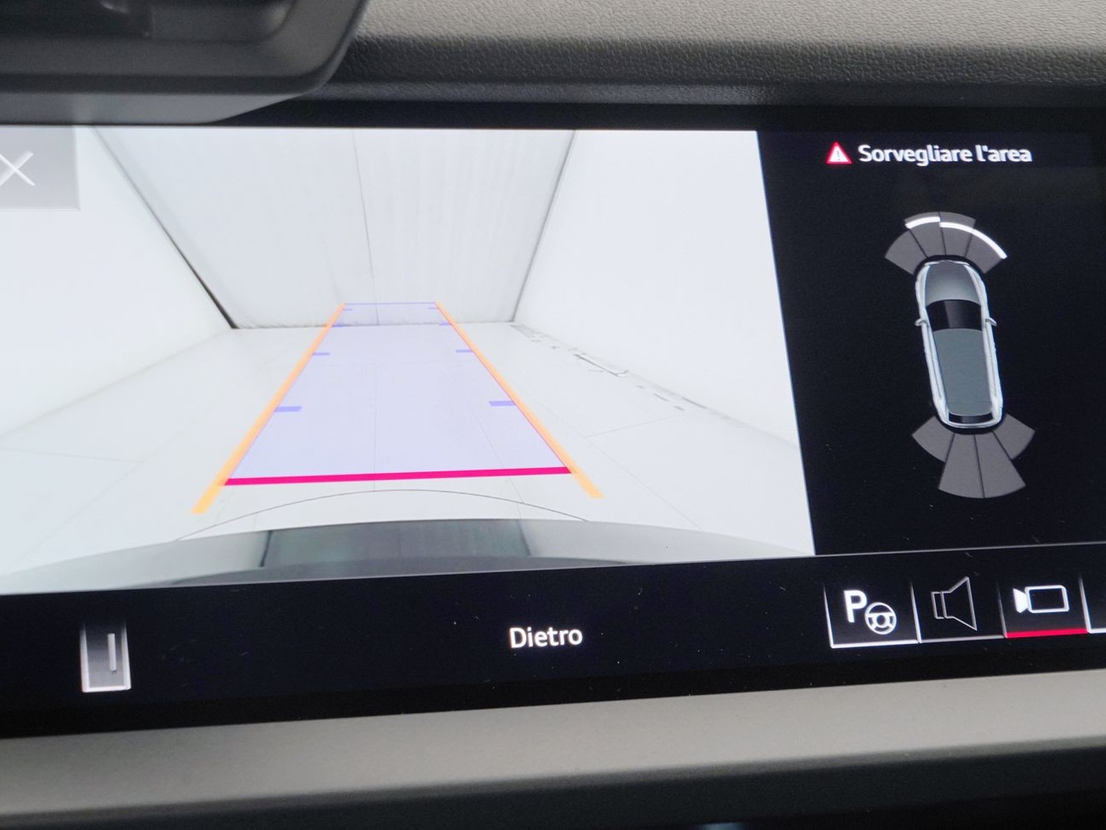 28 - Audi A3 allstreet 2.0 tdi 150cv business advanced s tronic