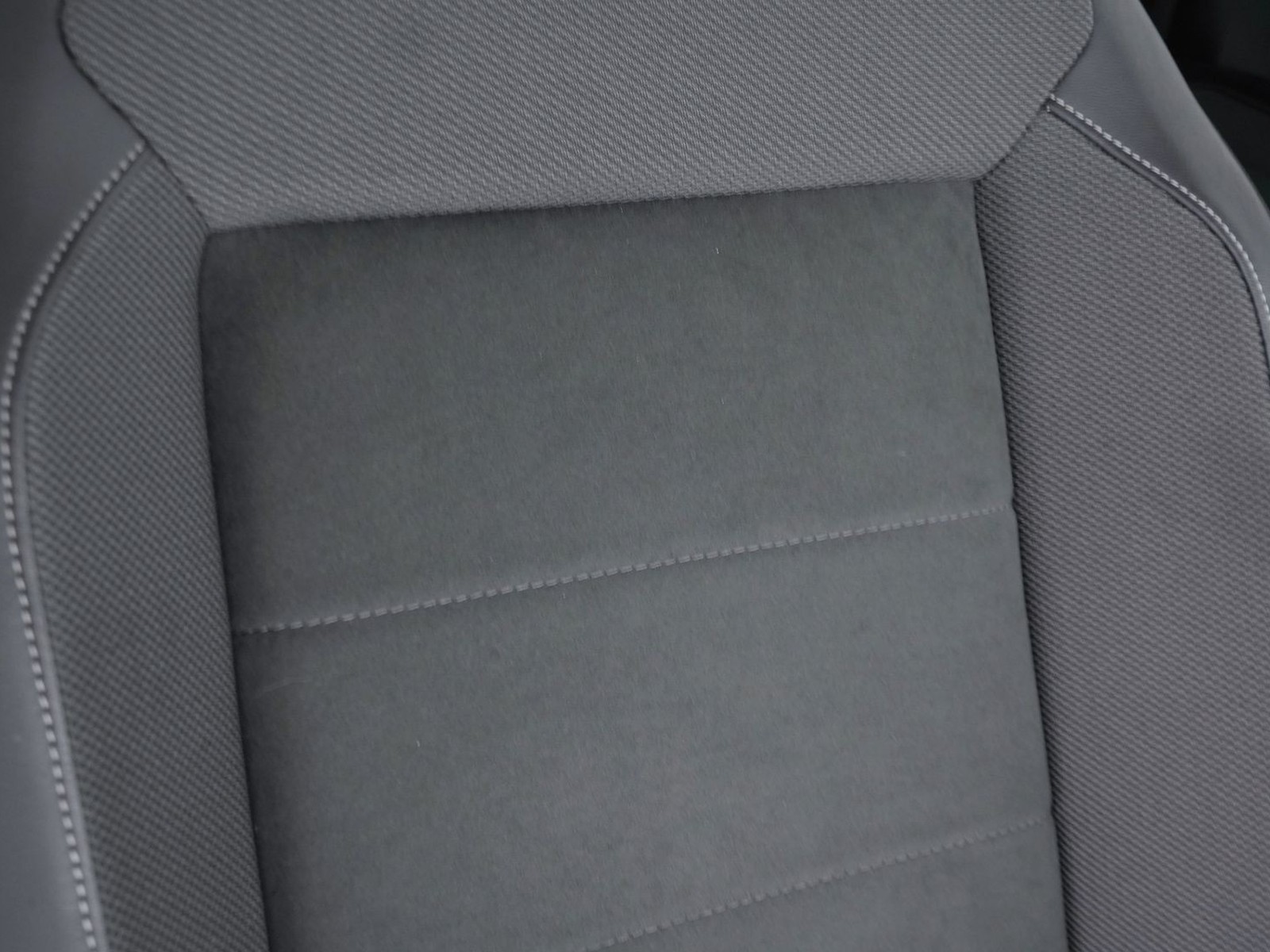 20 - Volkswagen T-Roc 1.0 tsi 110cv style